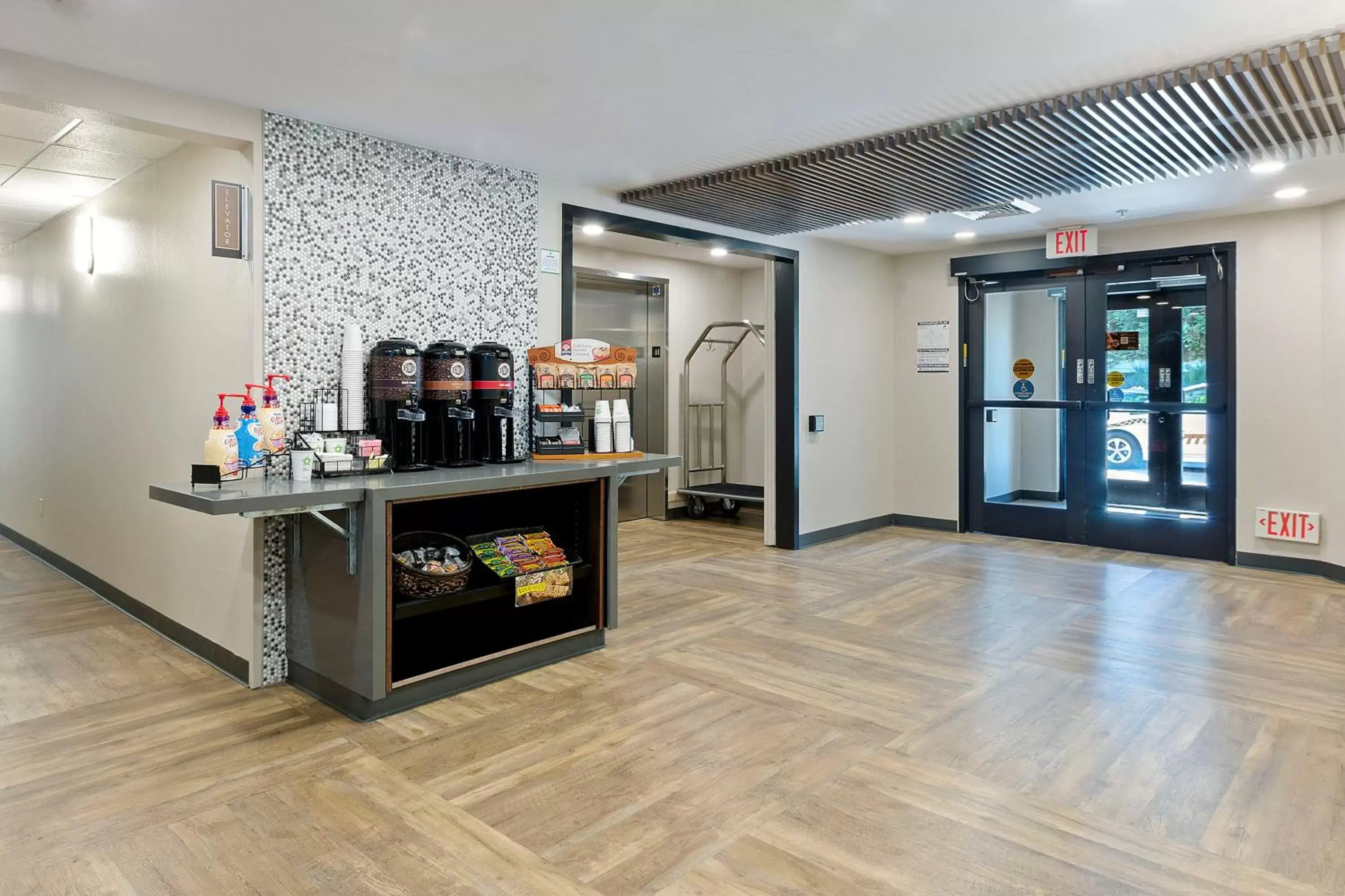 Food and drinks in Extended Stay America Premier Suites - San Francisco - Belmont