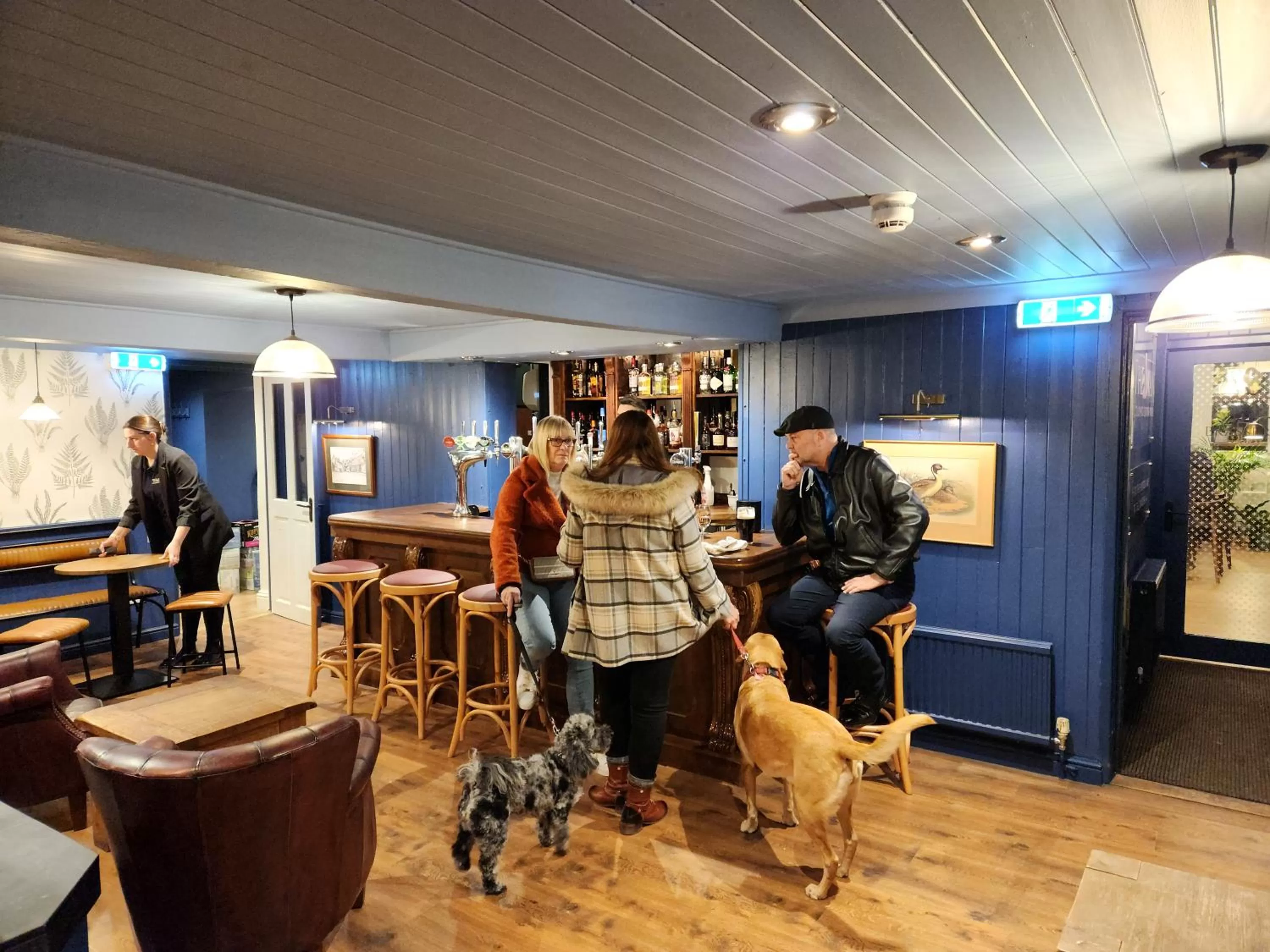 Lounge or bar in The Swan - A Colombo Edition Hotel