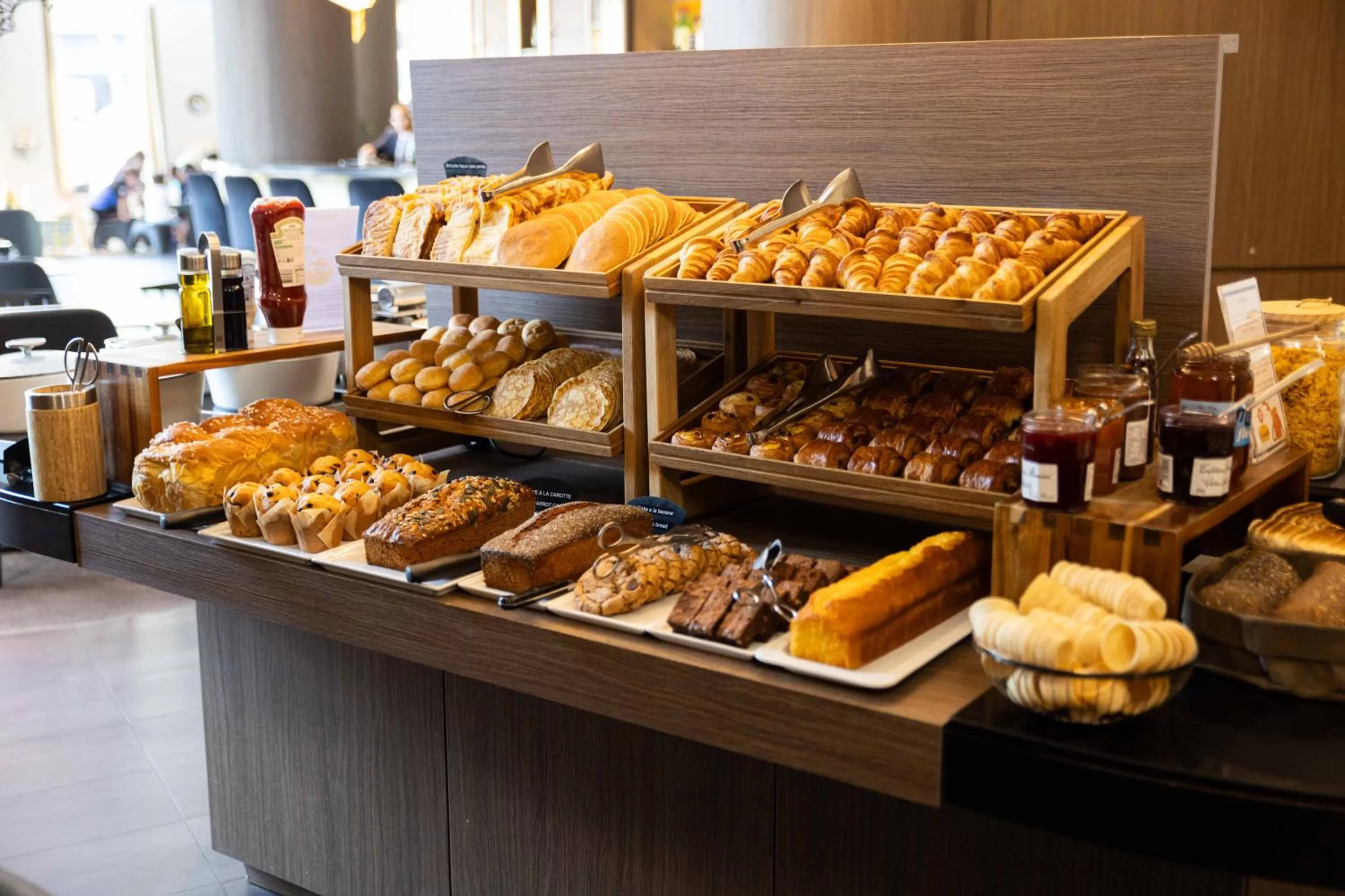 Breakfast in Novotel Suites Paris Expo Porte de Versailles