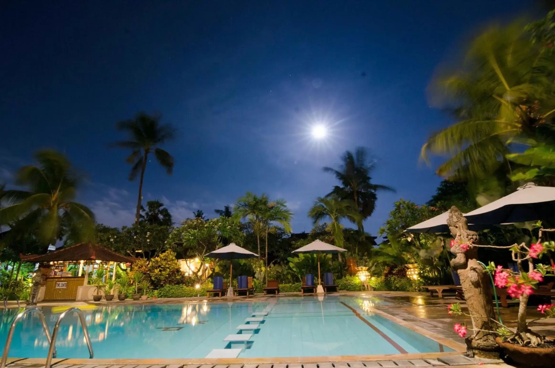 Swimming Pool in Kuta Puri Bungalows, Villas and Resort