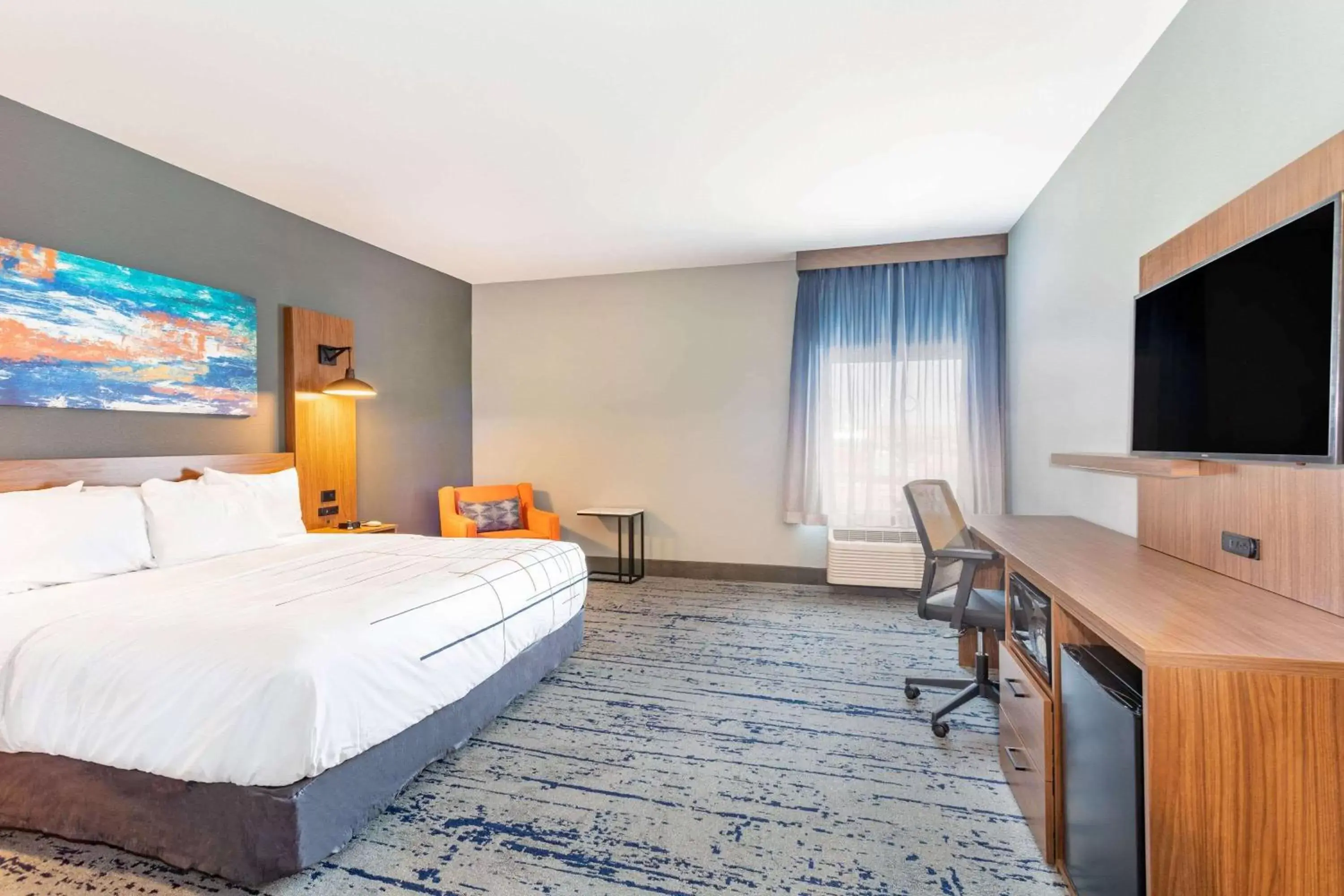 Photo of the whole room, Bed in La Quinta Inn & Suites Limon by Wyndham Photo of the whole room, Bed in La Quinta Inn & Suites Limon by Wyndham