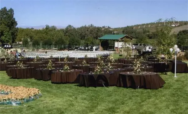 Banquet/Function facilities in The Eden House Vineyard