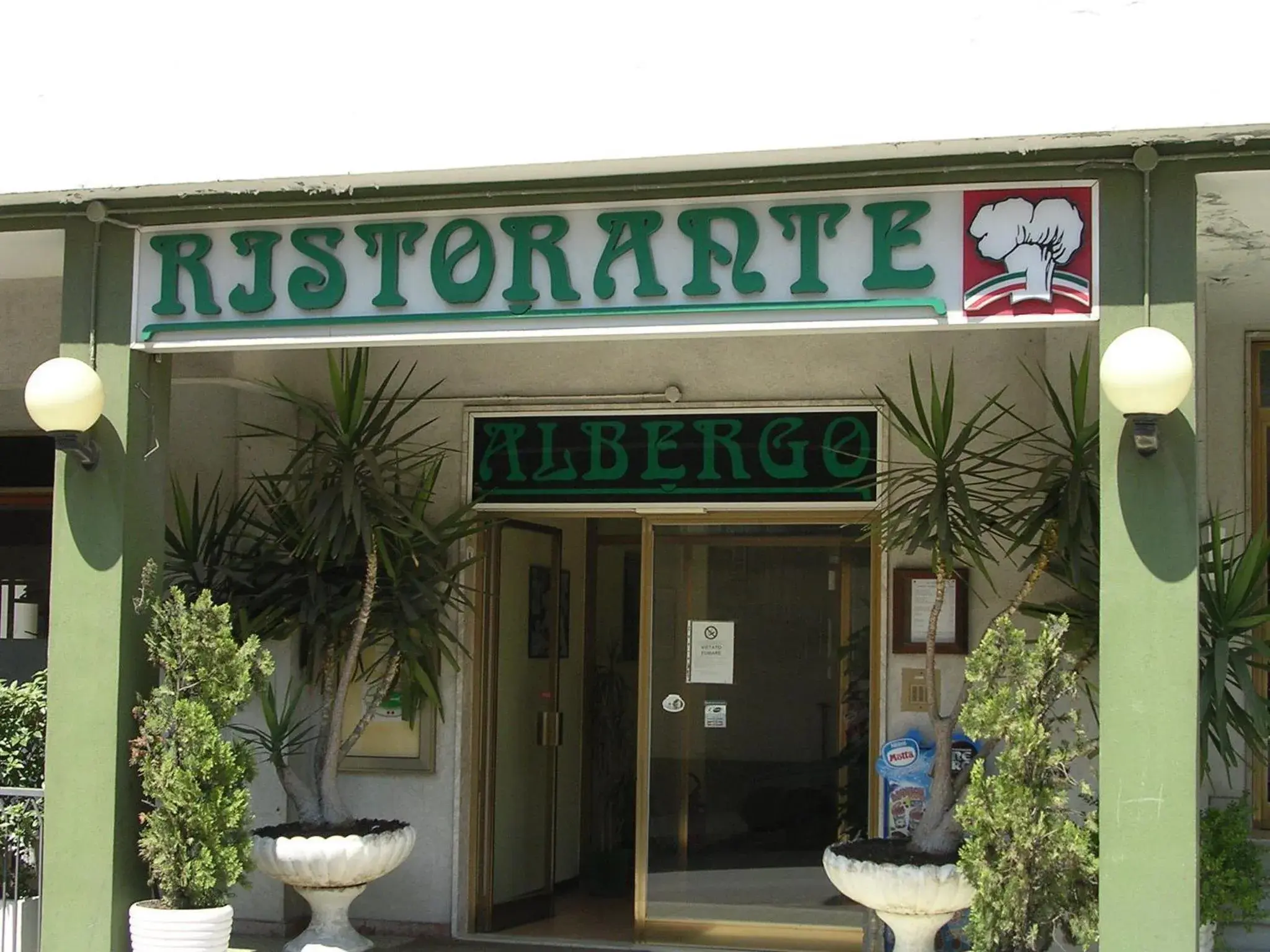 Facade/entrance in Albergo Tenda Verde