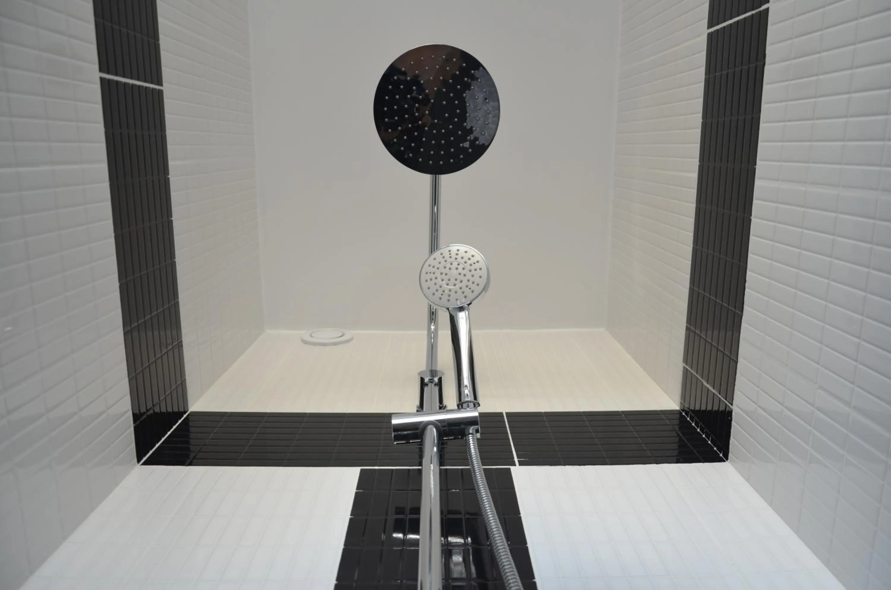 Shower in Le Grand Hotel