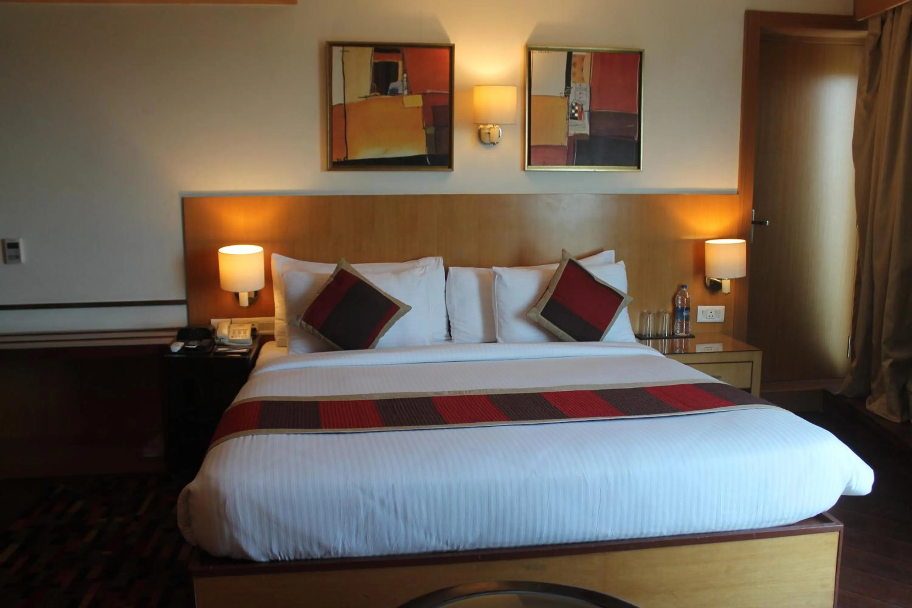 Bed in The Theme, Jaipur