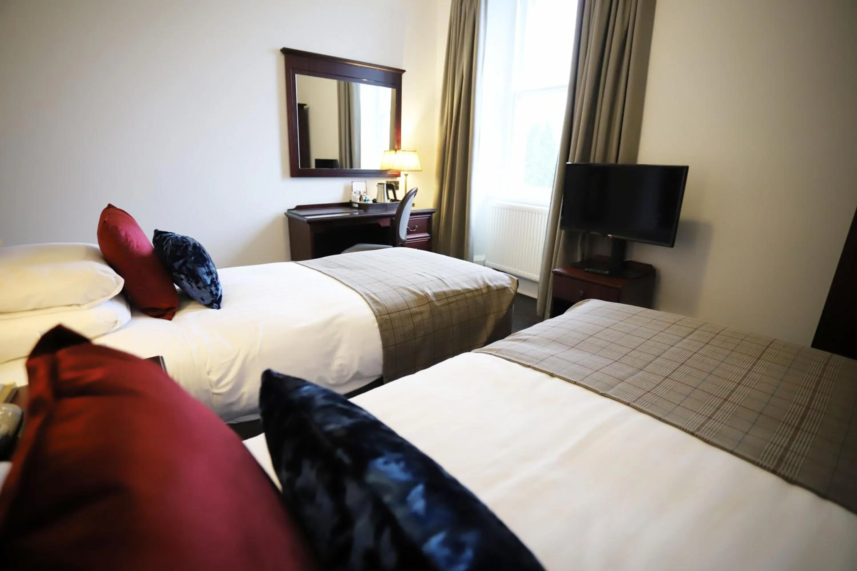 Photo of the whole room in Ben Wyvis Hotel