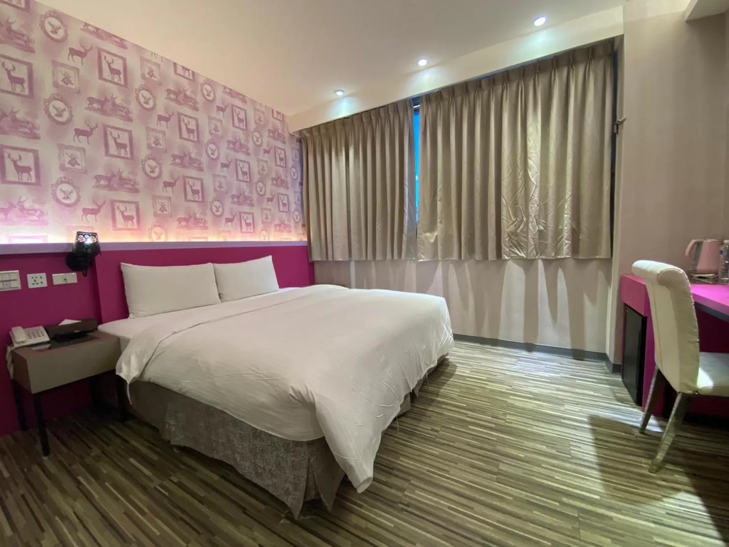 bunk bed, Bed in 191 Hotel