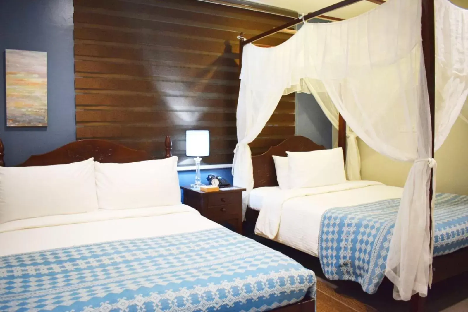 Triple Room in Paradores de Vigan Triple Room in Paradores de Vigan