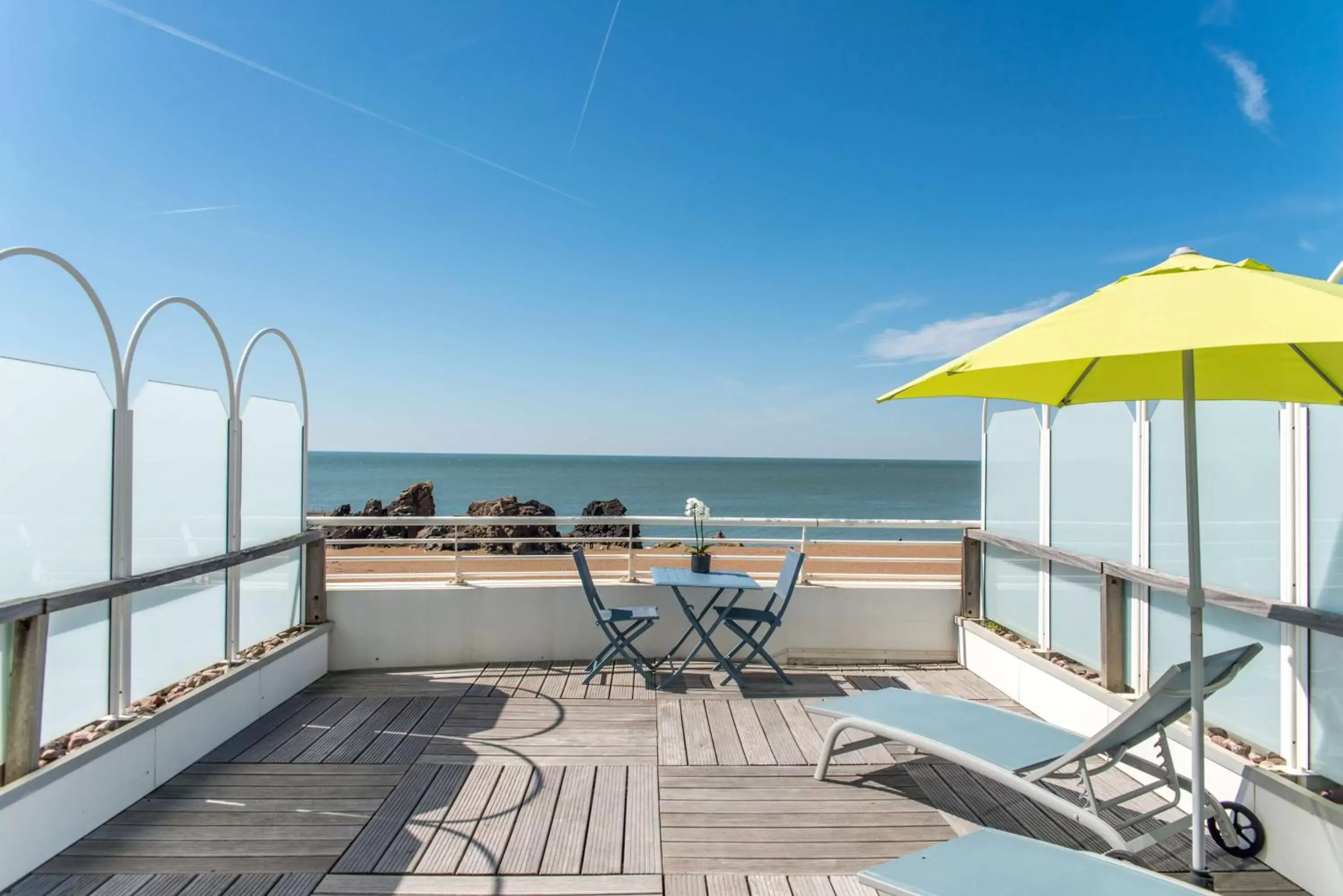 Patio, Balcony/Terrace in Best Western Hotel De La Plage Saint Marc sur Mer