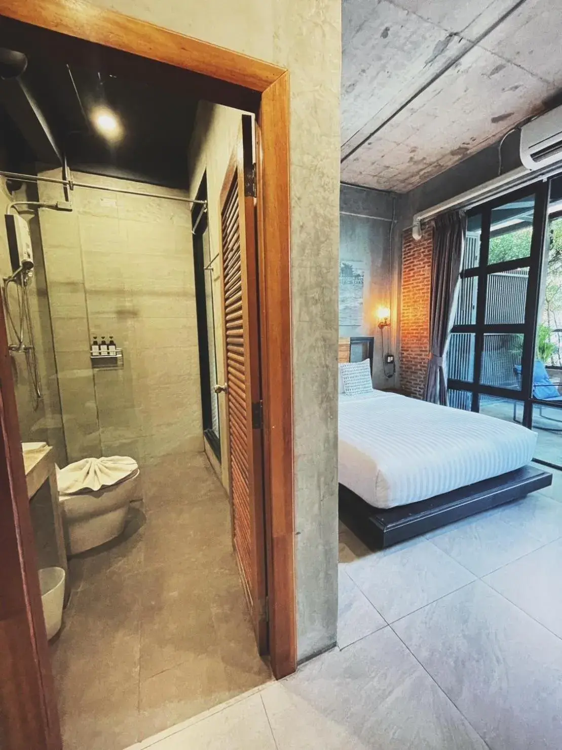 Bathroom in Yotaka The Hostel @Bangkok