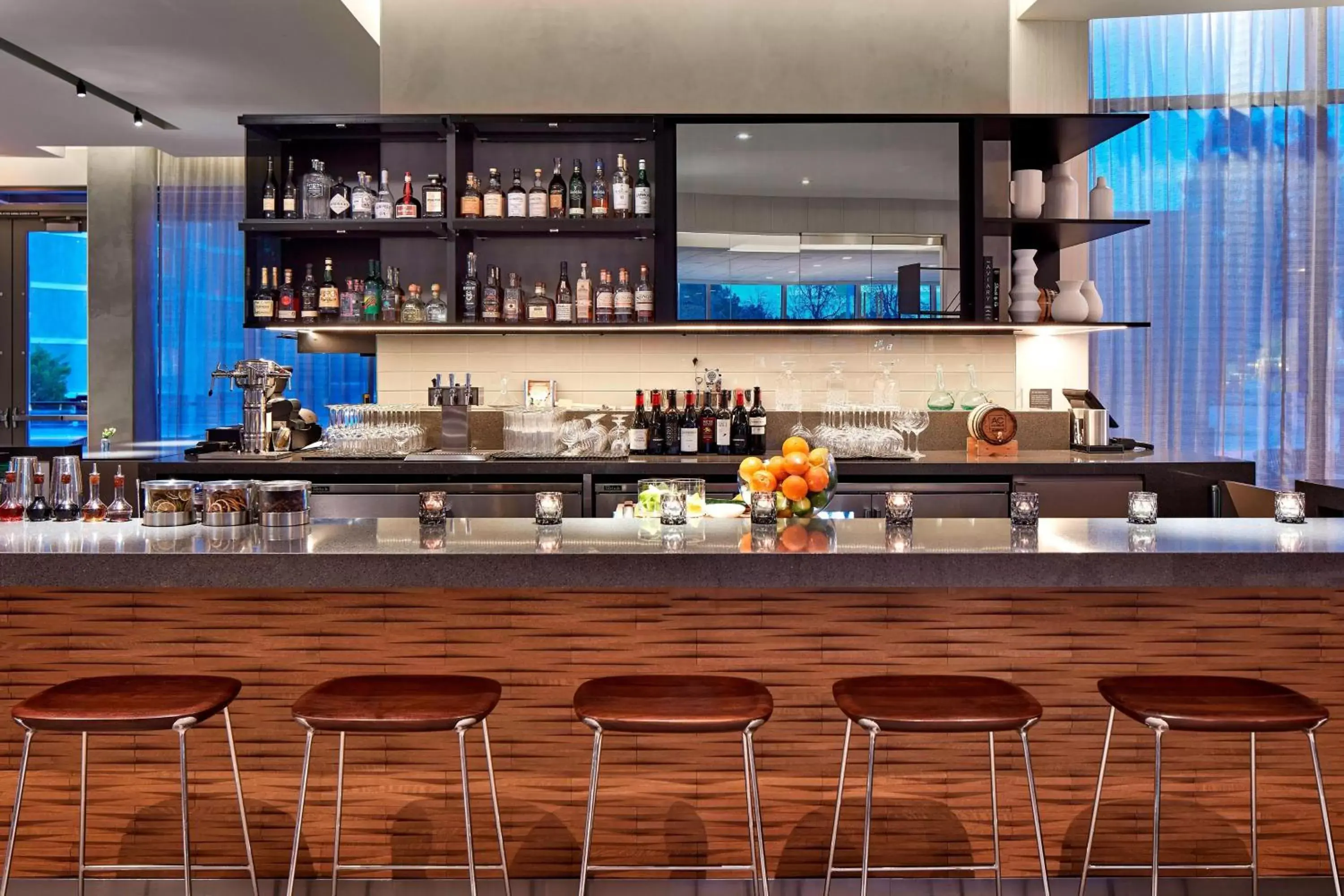 Lounge or bar, Lounge/Bar in AC Hotel by Marriott Sunnyvale Cupertino