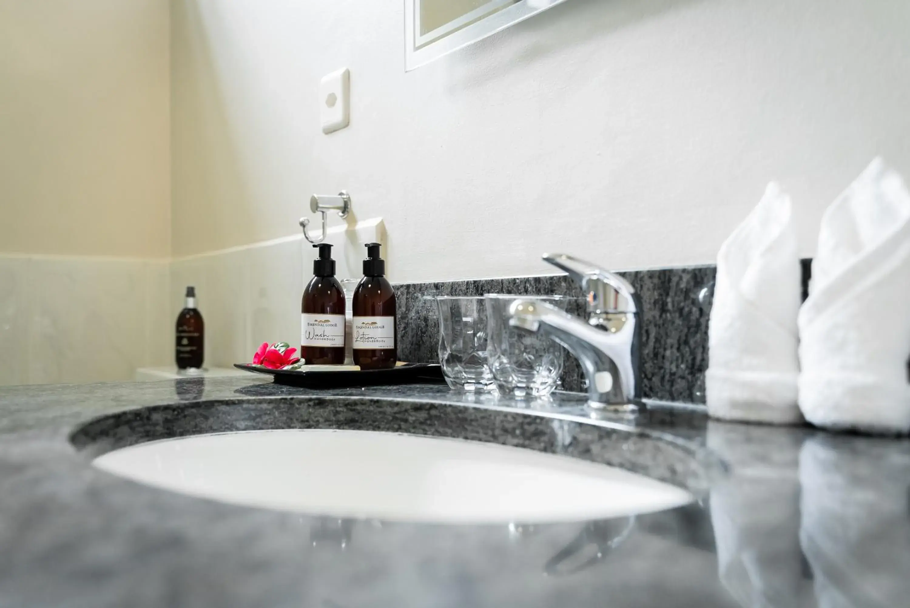 Bathroom in Eikendal Lodge