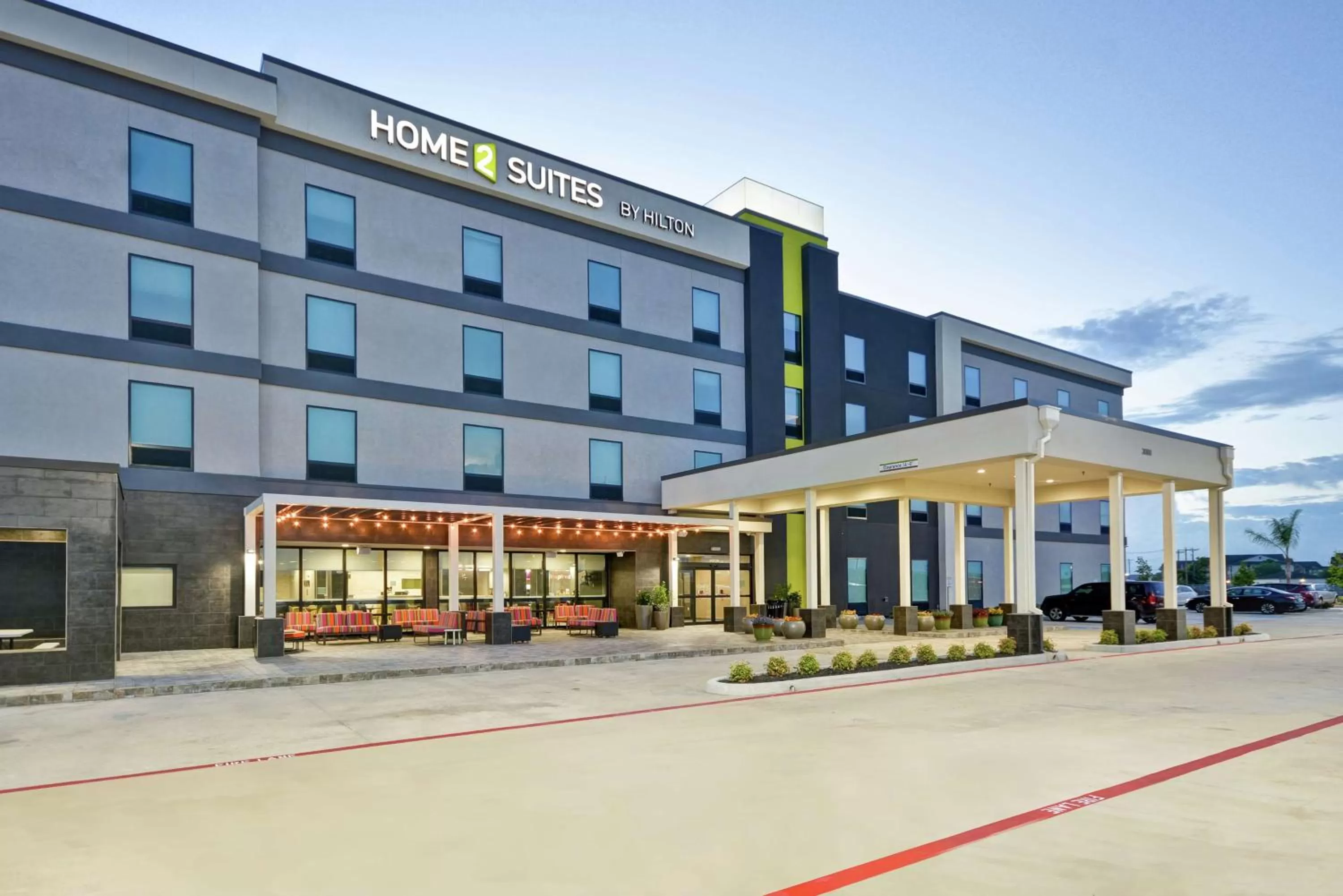 Property building in Home2 Suites By Hilton Texas City Houston