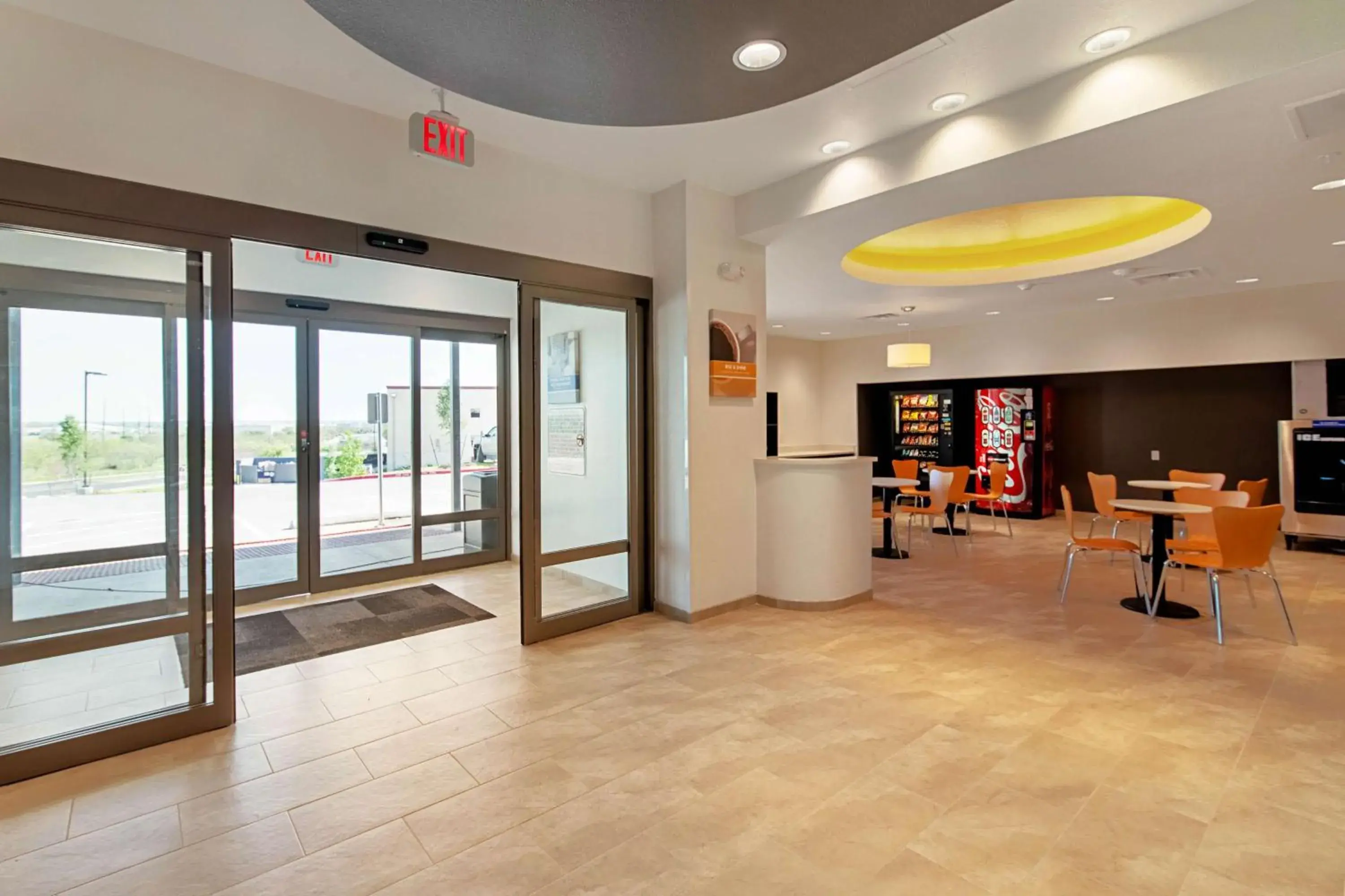 Lobby or reception in Motel 6 Austin Airport