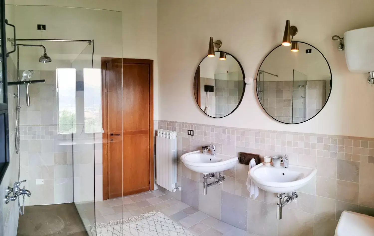 Bathroom in Borgo Castello Panicaglia