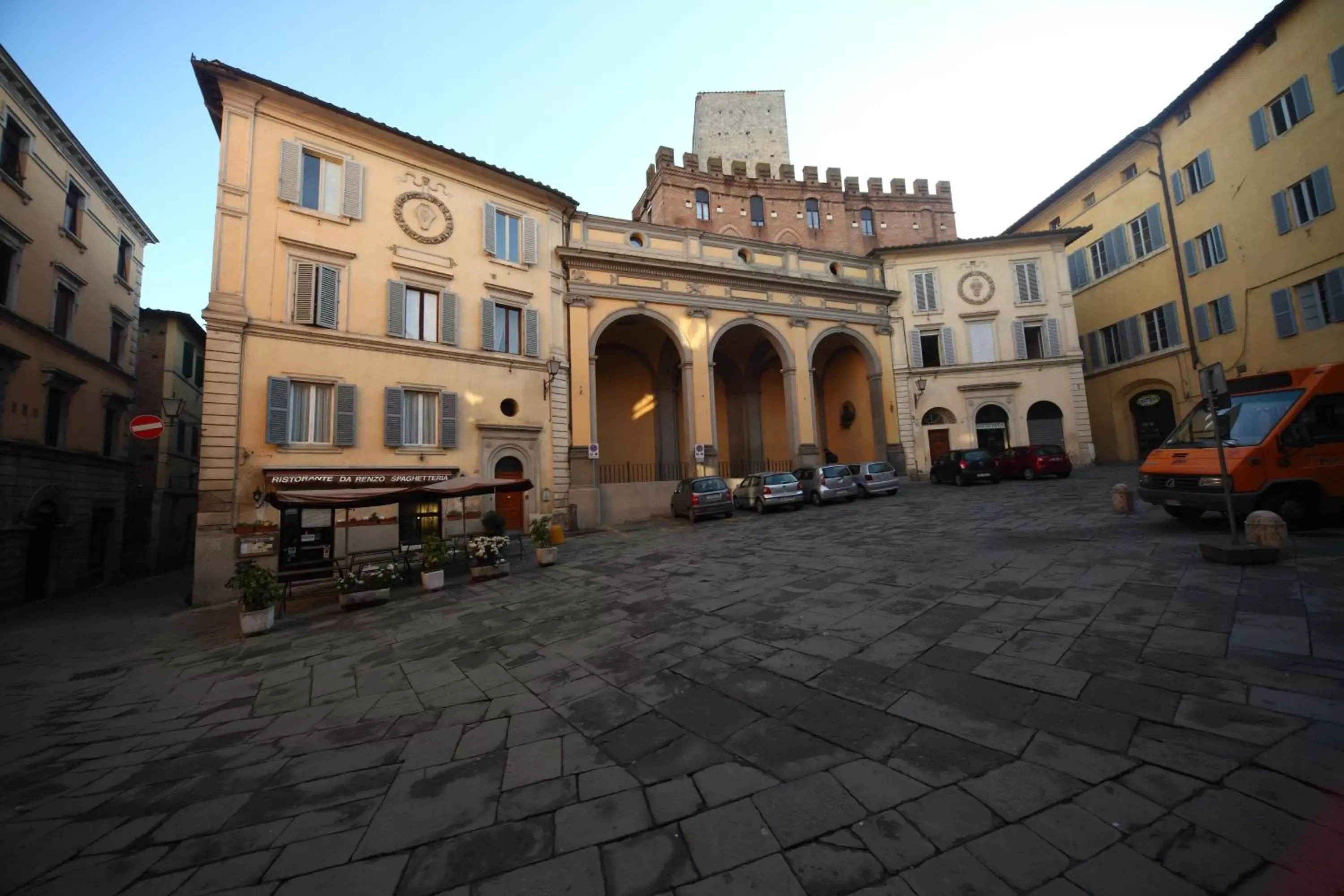 Nearby landmark, Property Building in Hotel La Perla