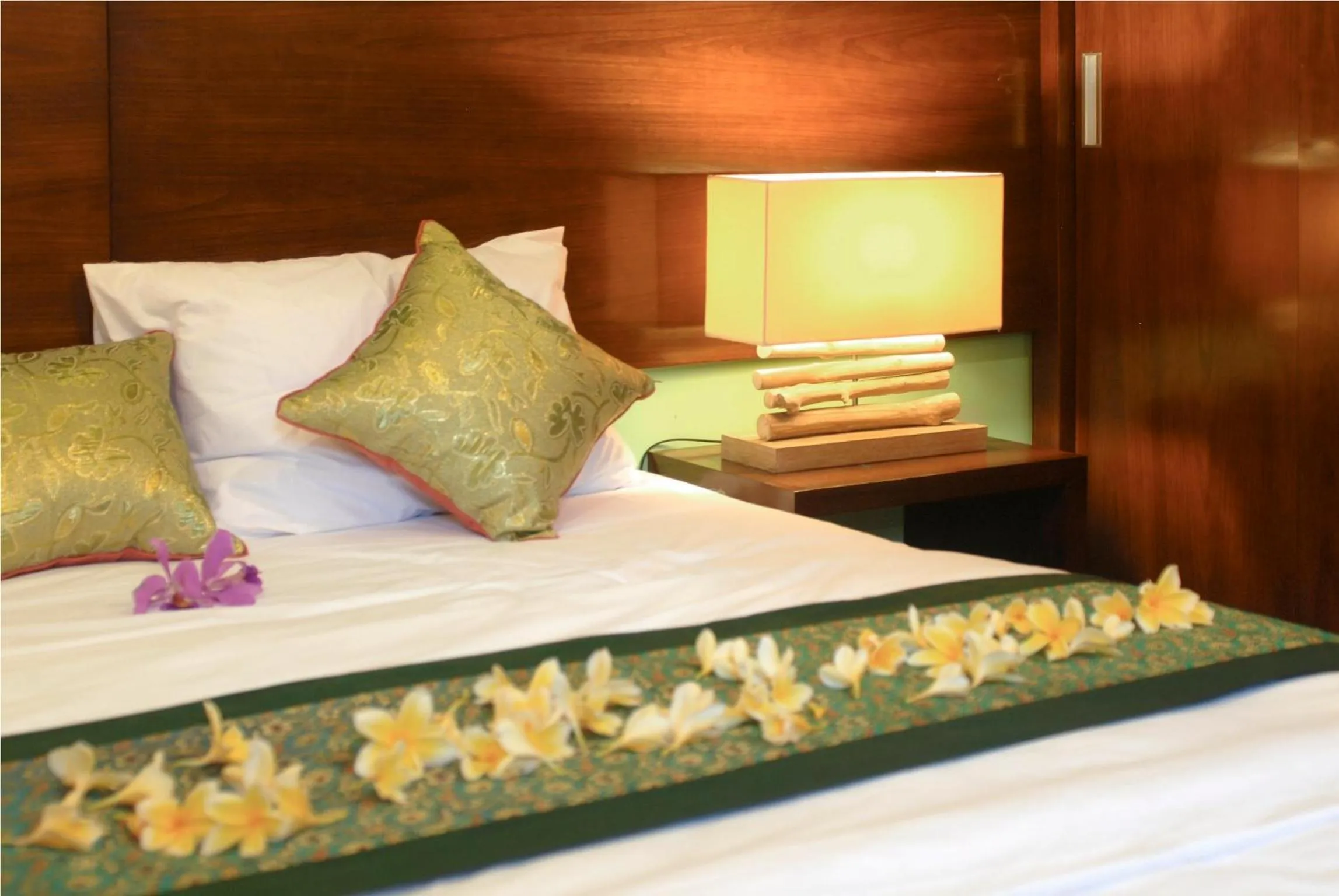 Night, Bed in The Green Zhurga Suite Seminyak