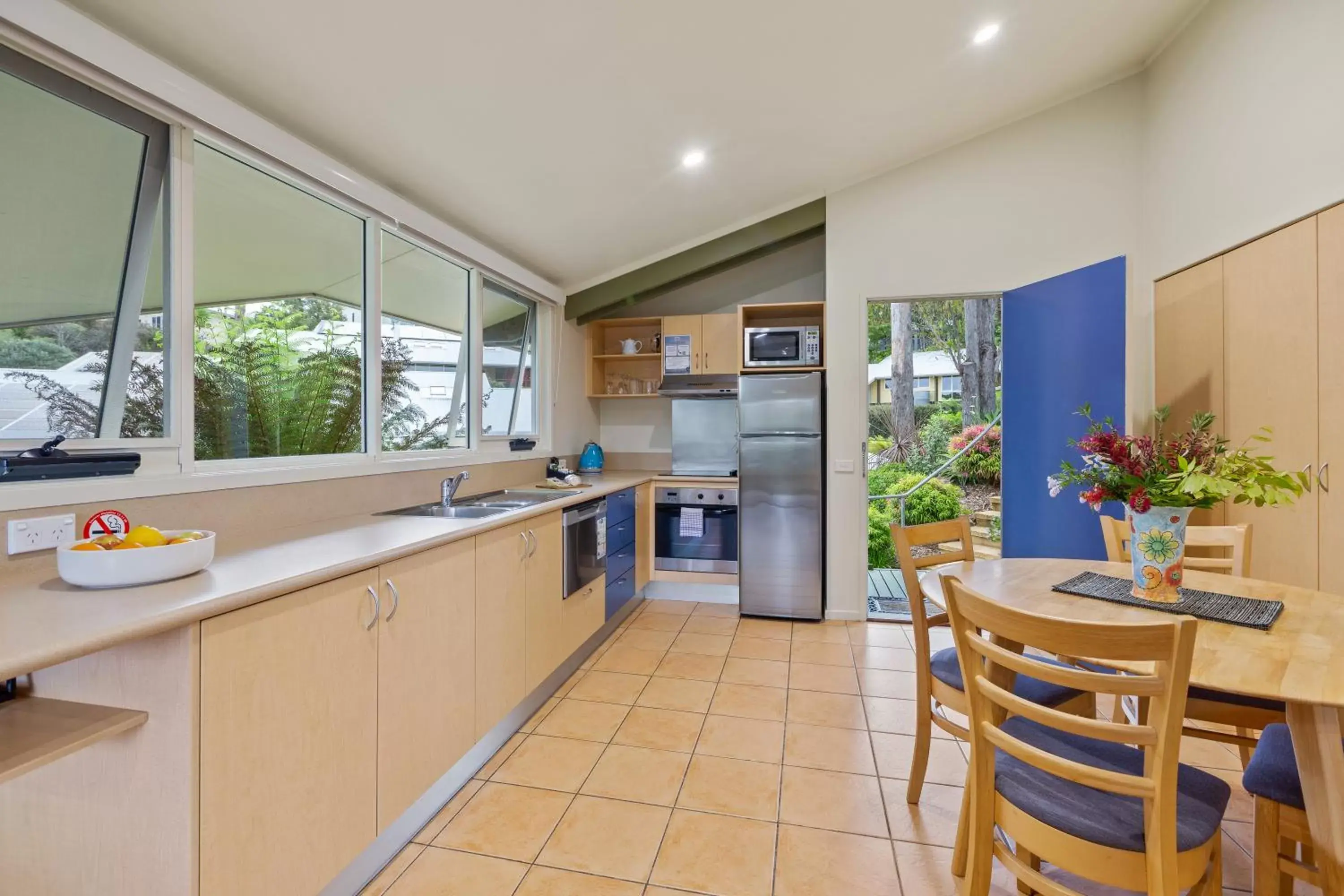 Kitchen/Kitchenette in Tathra Beach House Holiday Apartments