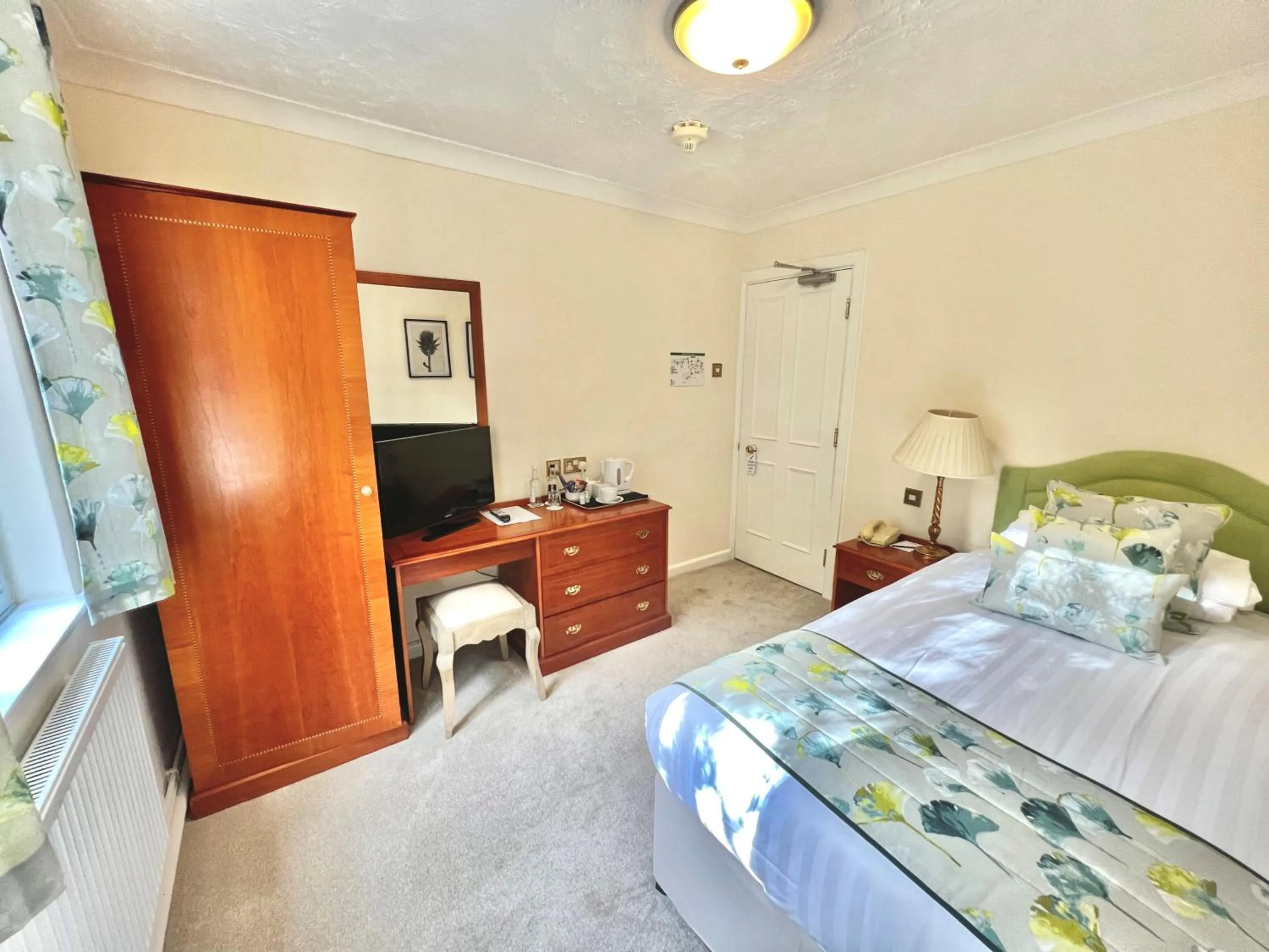 Bedroom, Bed in Passford House Hotel
