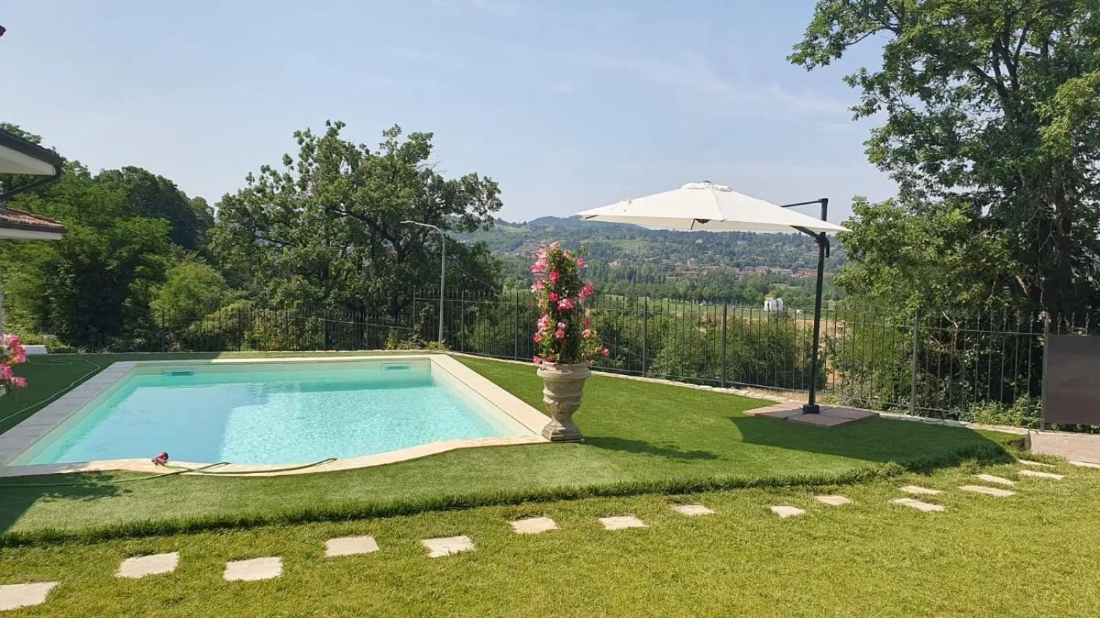 Swimming Pool in B&B LE TERME