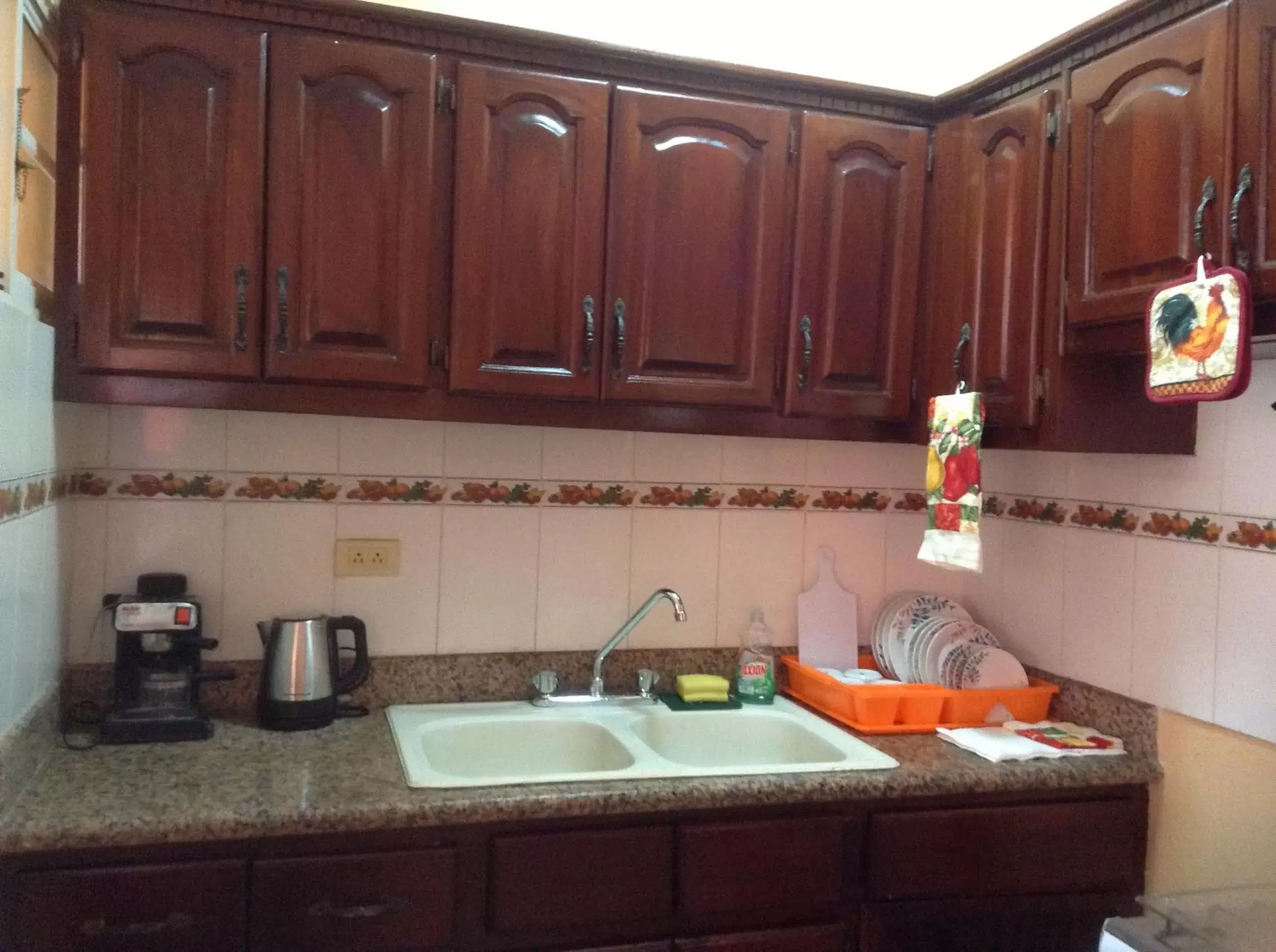 Kitchen/Kitchenette in White Sands shared apartments