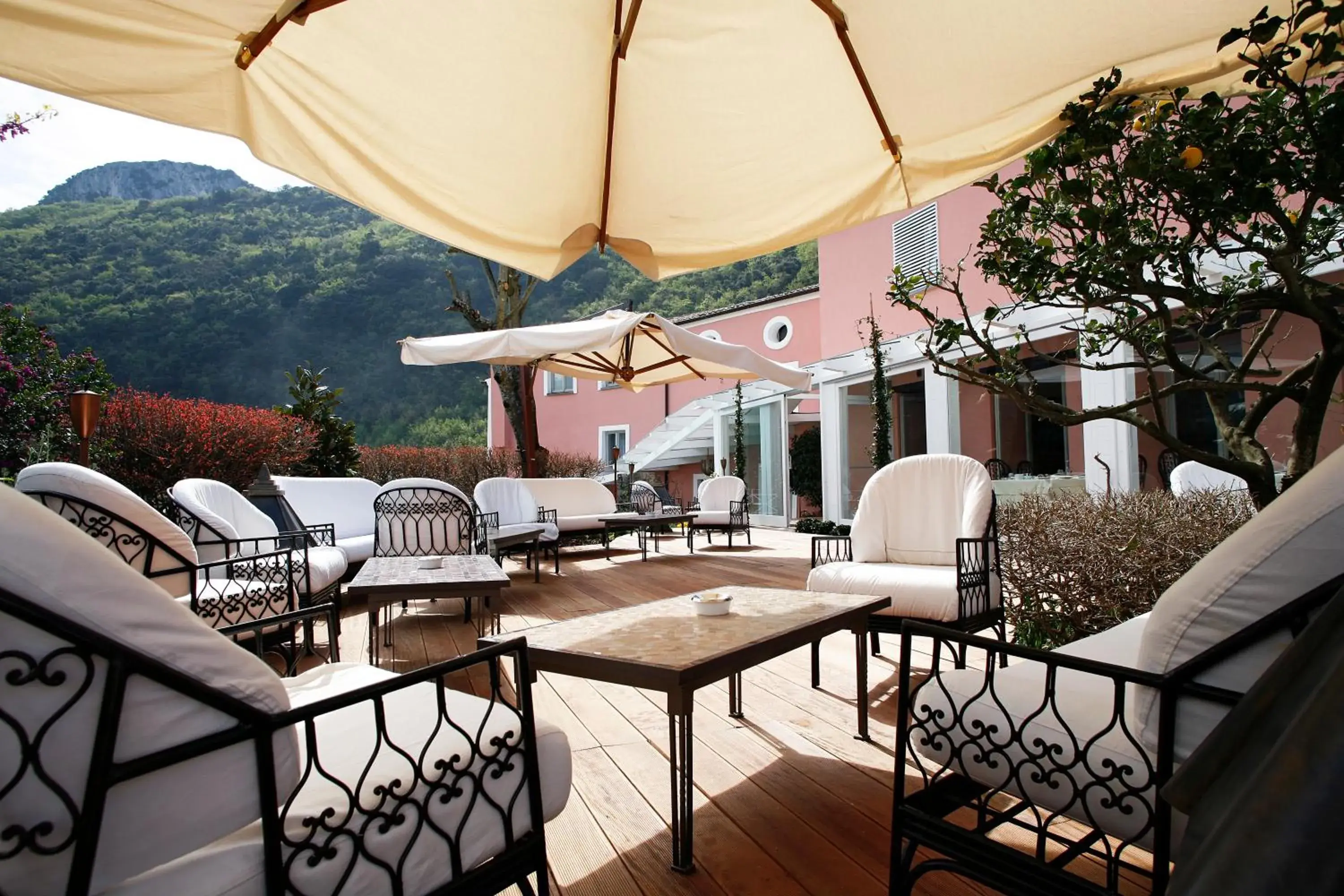 Patio, Restaurant/Places to Eat in La Locanda Delle Donne Monache