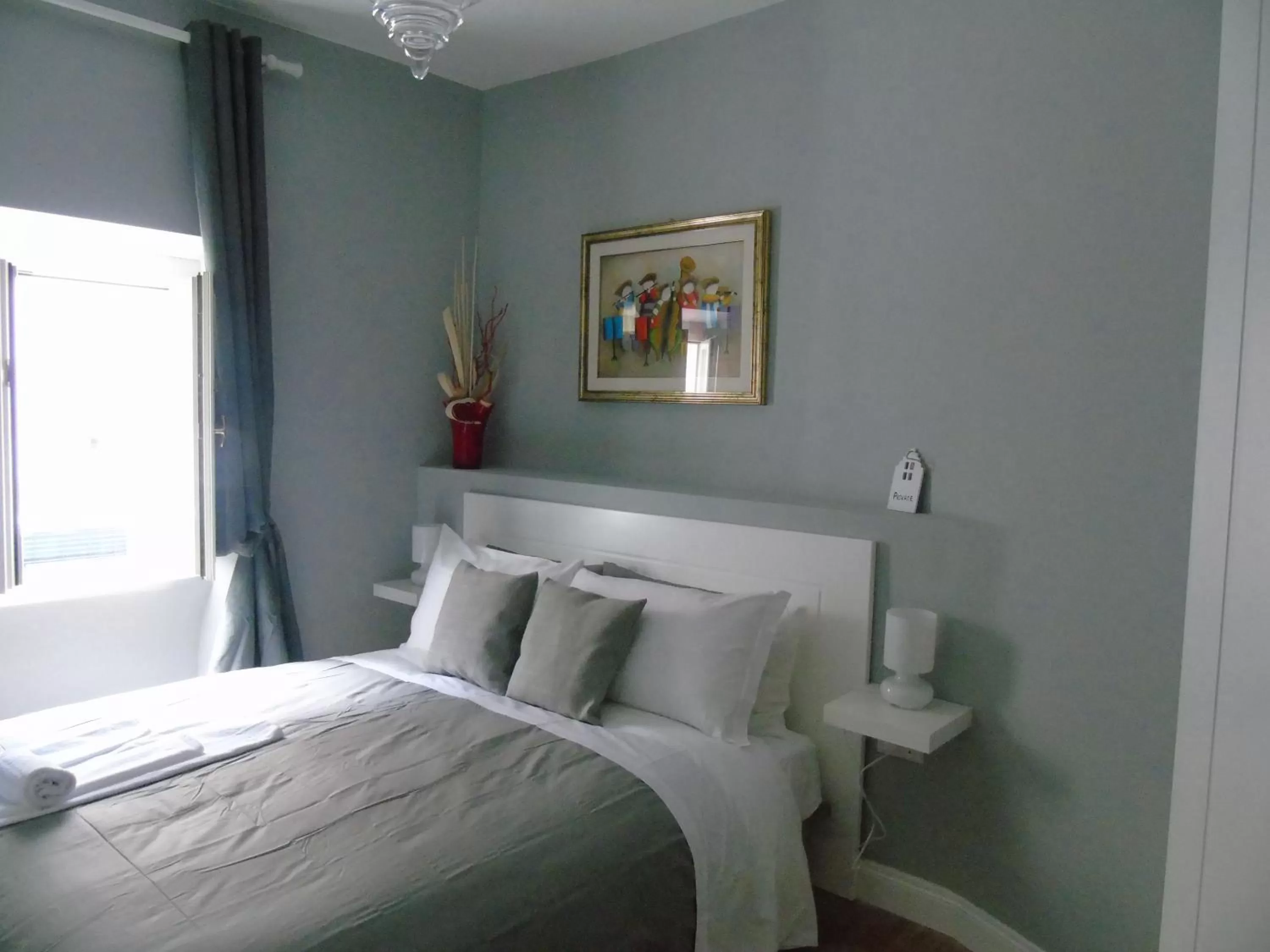 Photo of the whole room, Bed in Room Inn Vatican