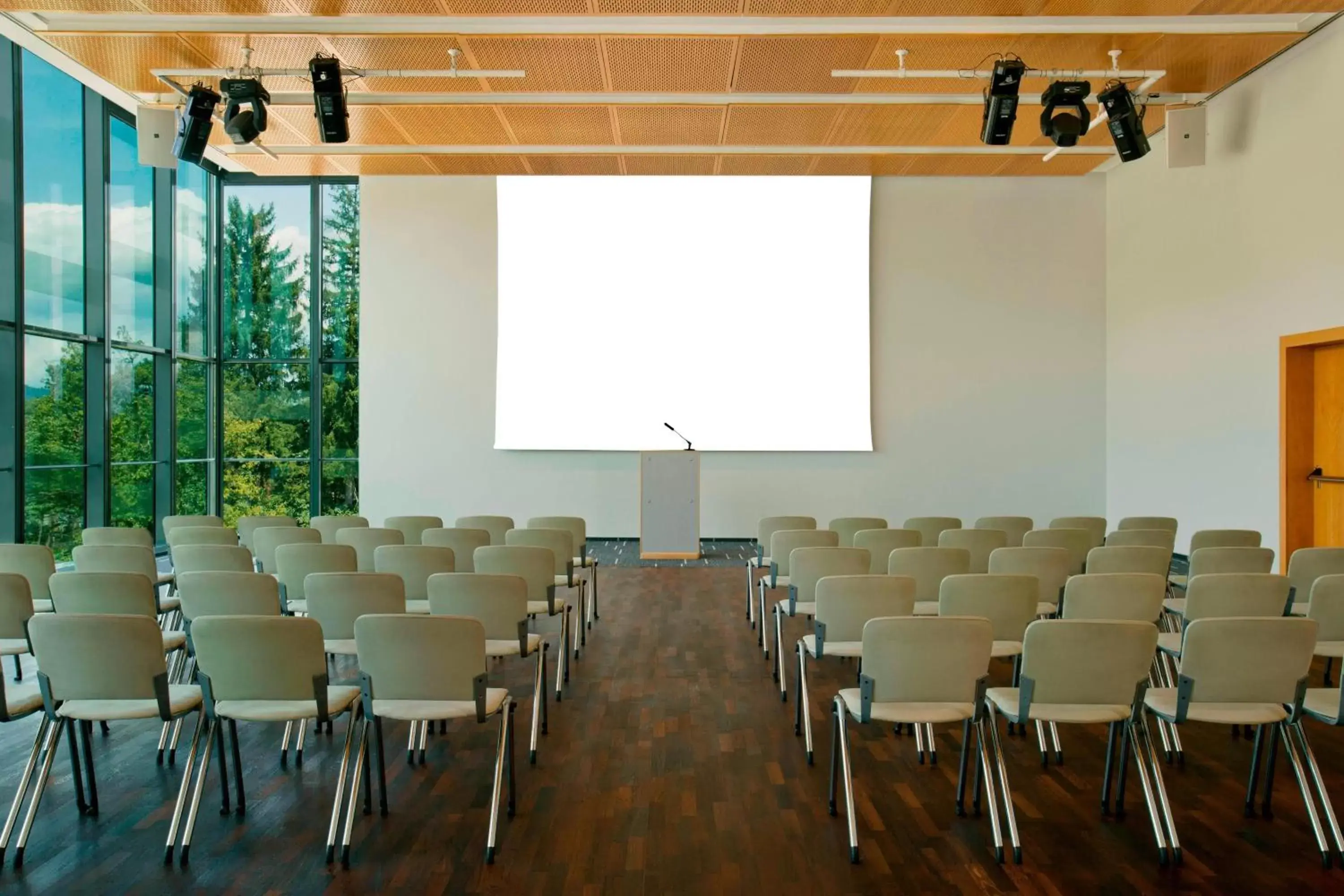 Meeting/conference room in Four Points by Sheraton Ljubljana Mons