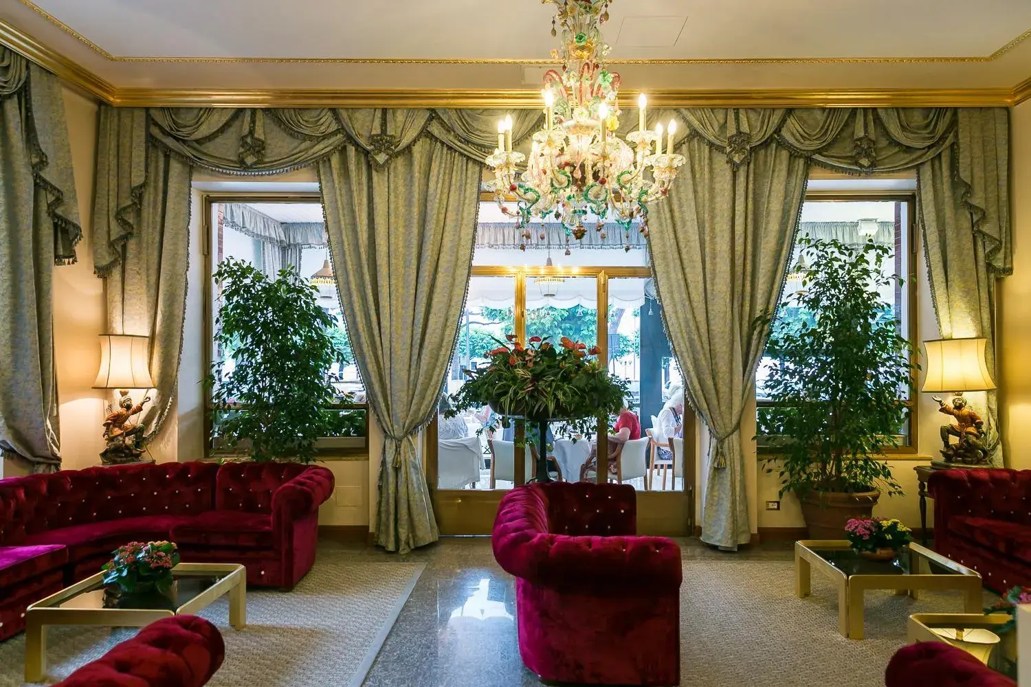 Seating Area in Hotel Milan Speranza Au Lac