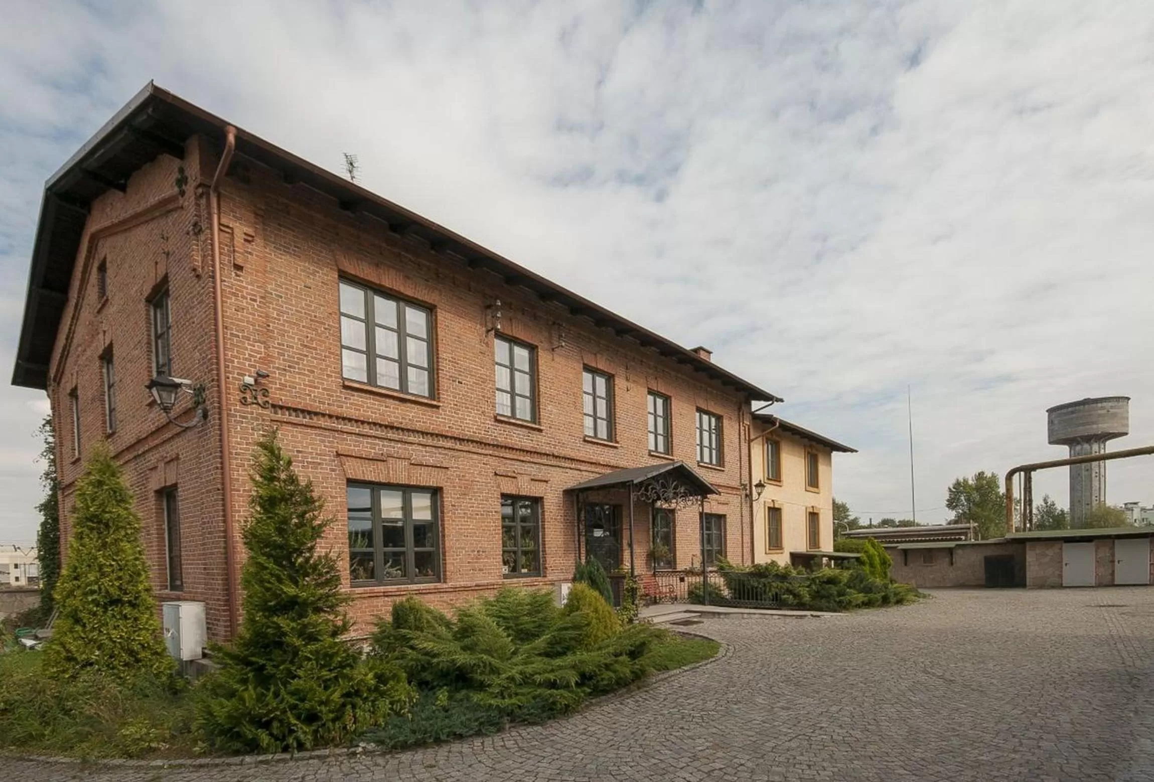 Facade/entrance in Hotel Restauracja Pod Parowozem
