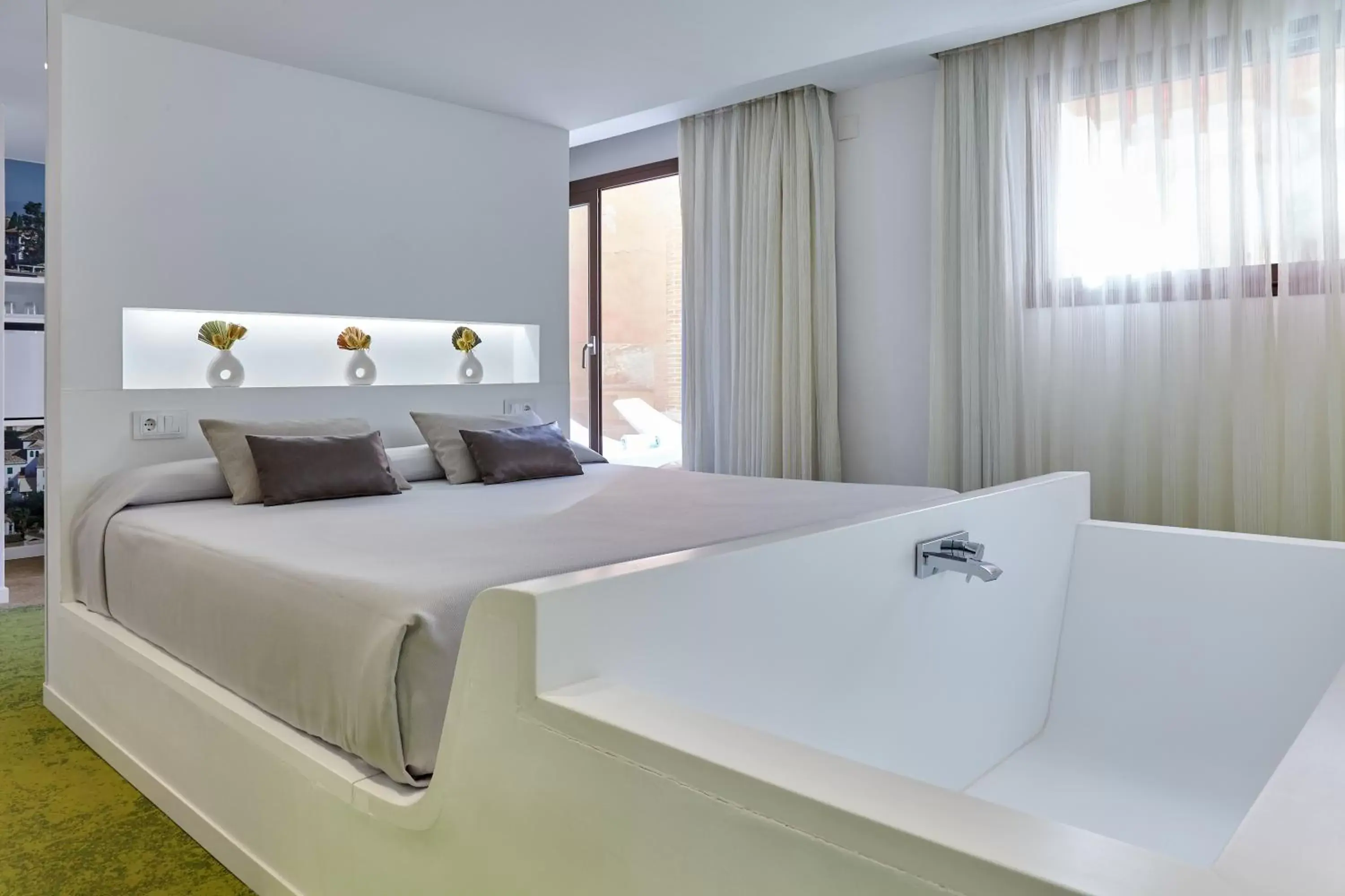 Bathroom, Bed in Hotel Macià Granada Five Senses Rooms & Suites