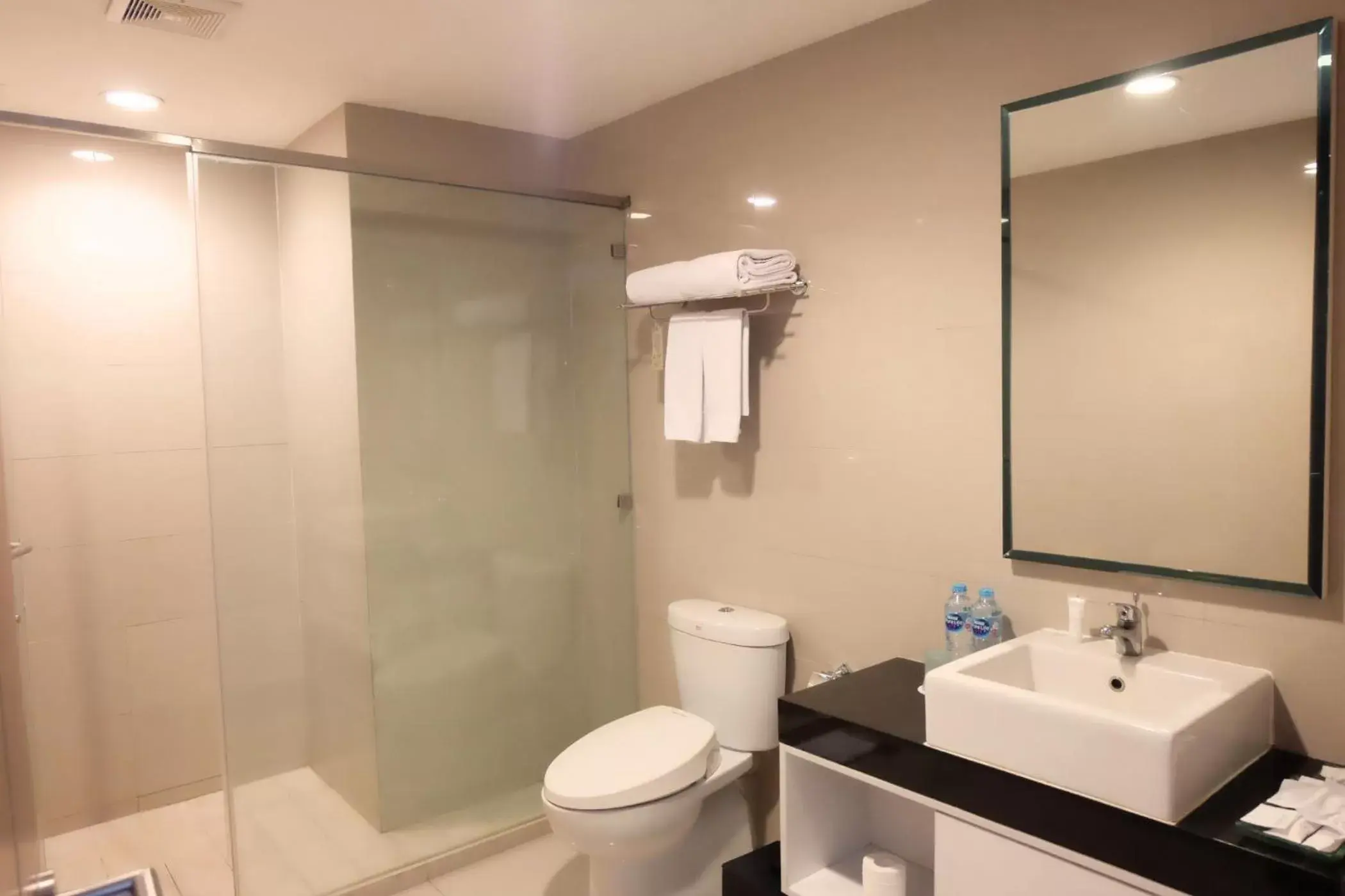 Bathroom in Hotel Santika Premiere Bintaro