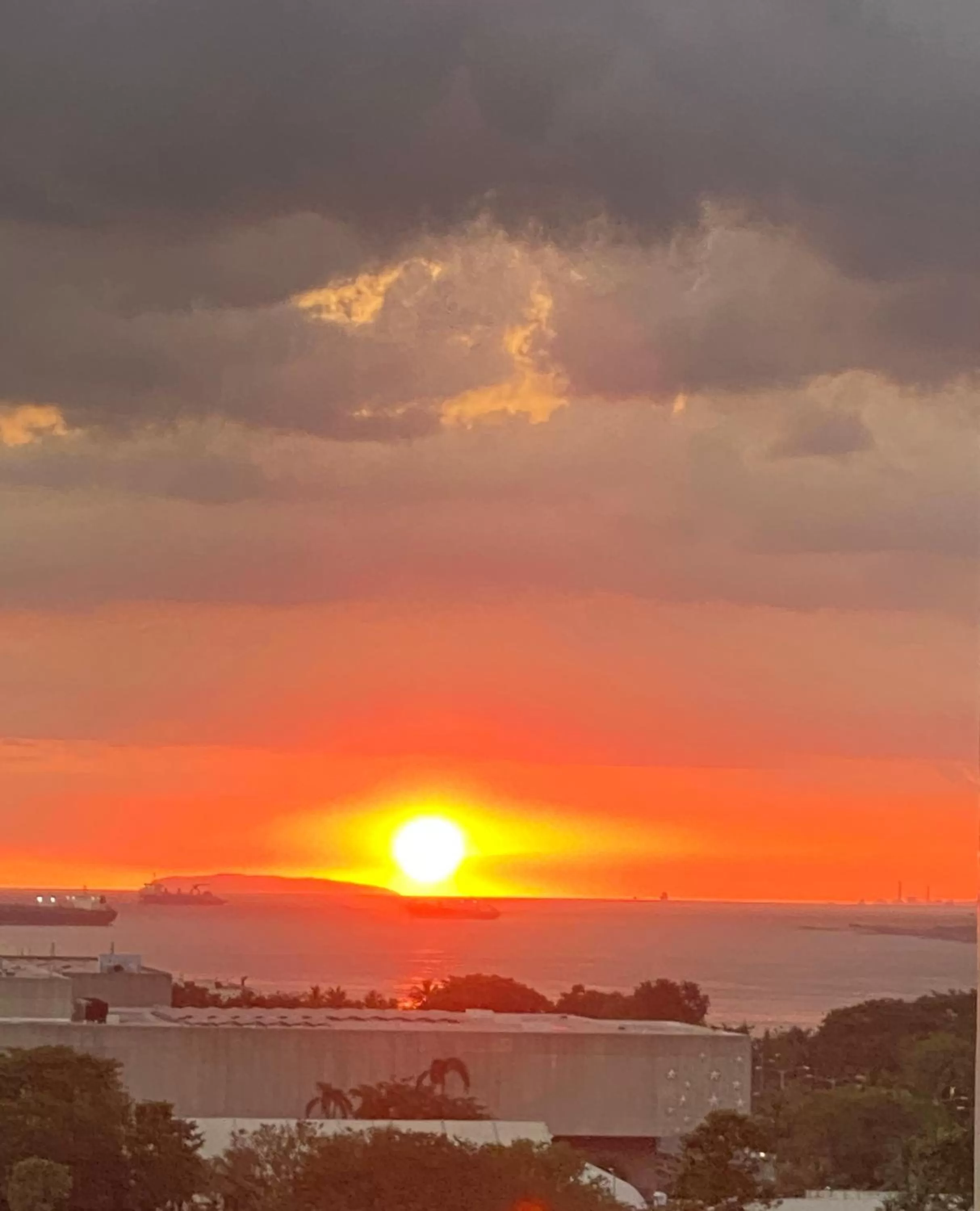 Le 10 The Radiance Manila Bay