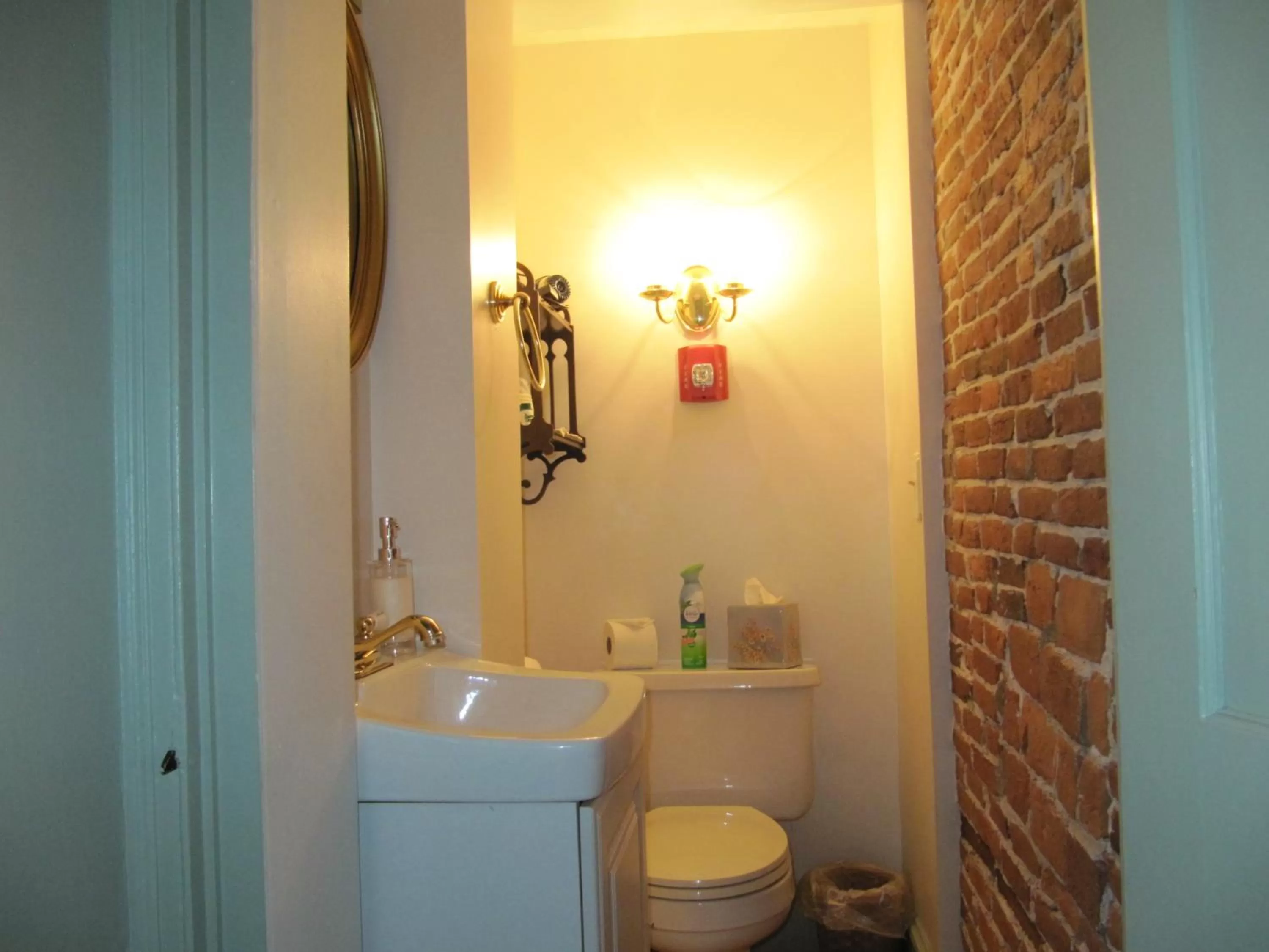 Photo of the whole room, Bathroom in William's Grant Inn Bed and Breakfast