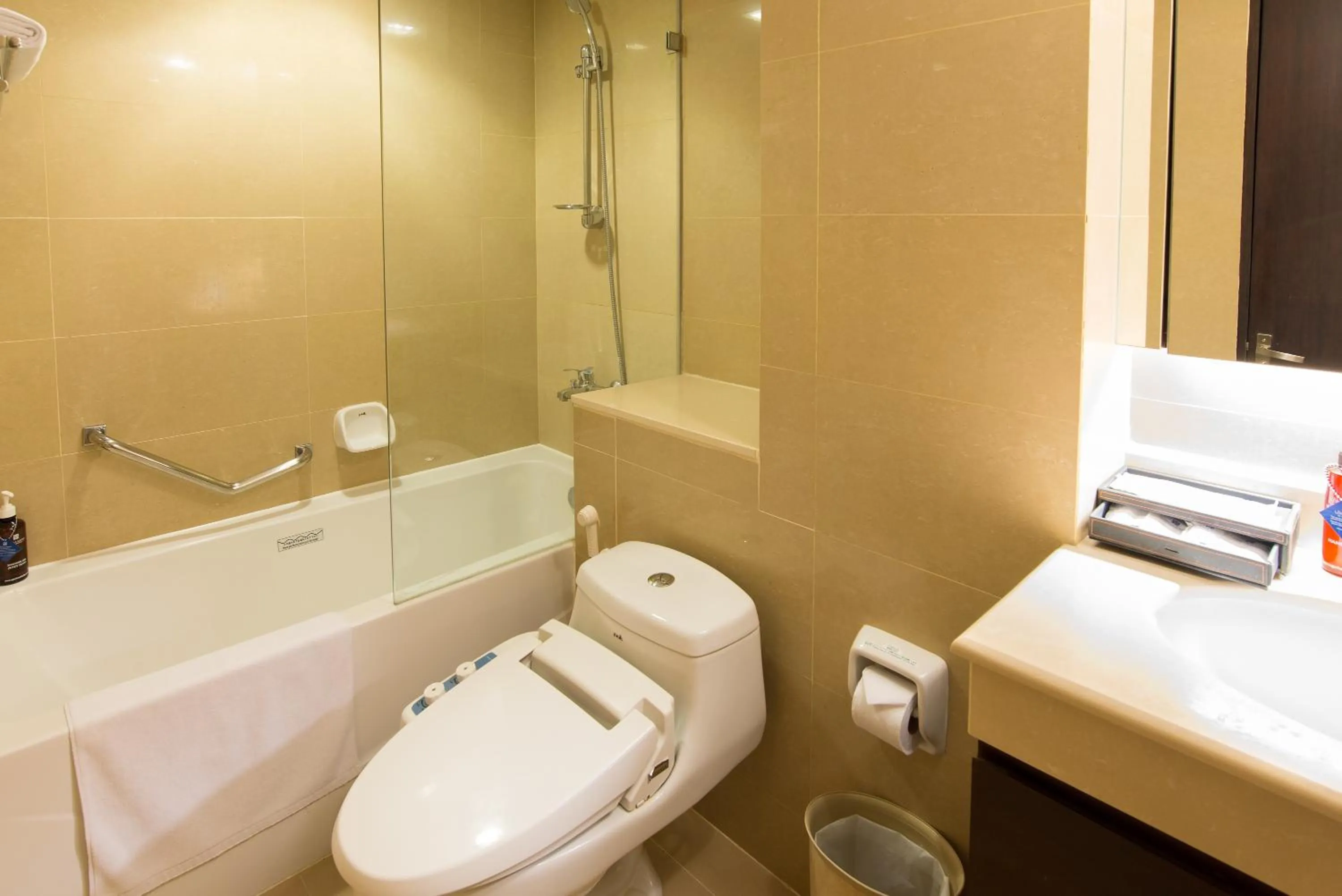Shower in Lohas Residences Sukhumvit 2