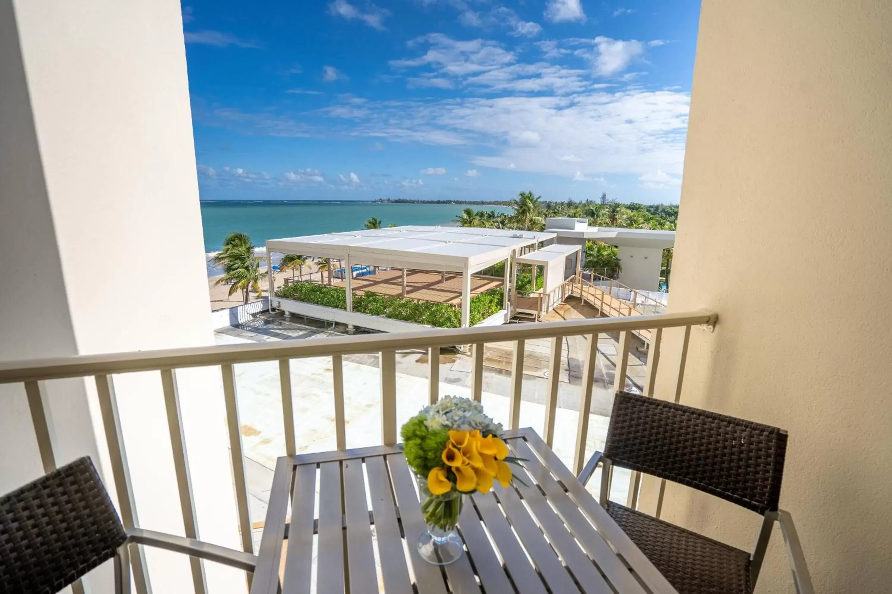 Photo of the whole room, Balcony/Terrace in Courtyard by Marriott Isla Verde Beach Resort