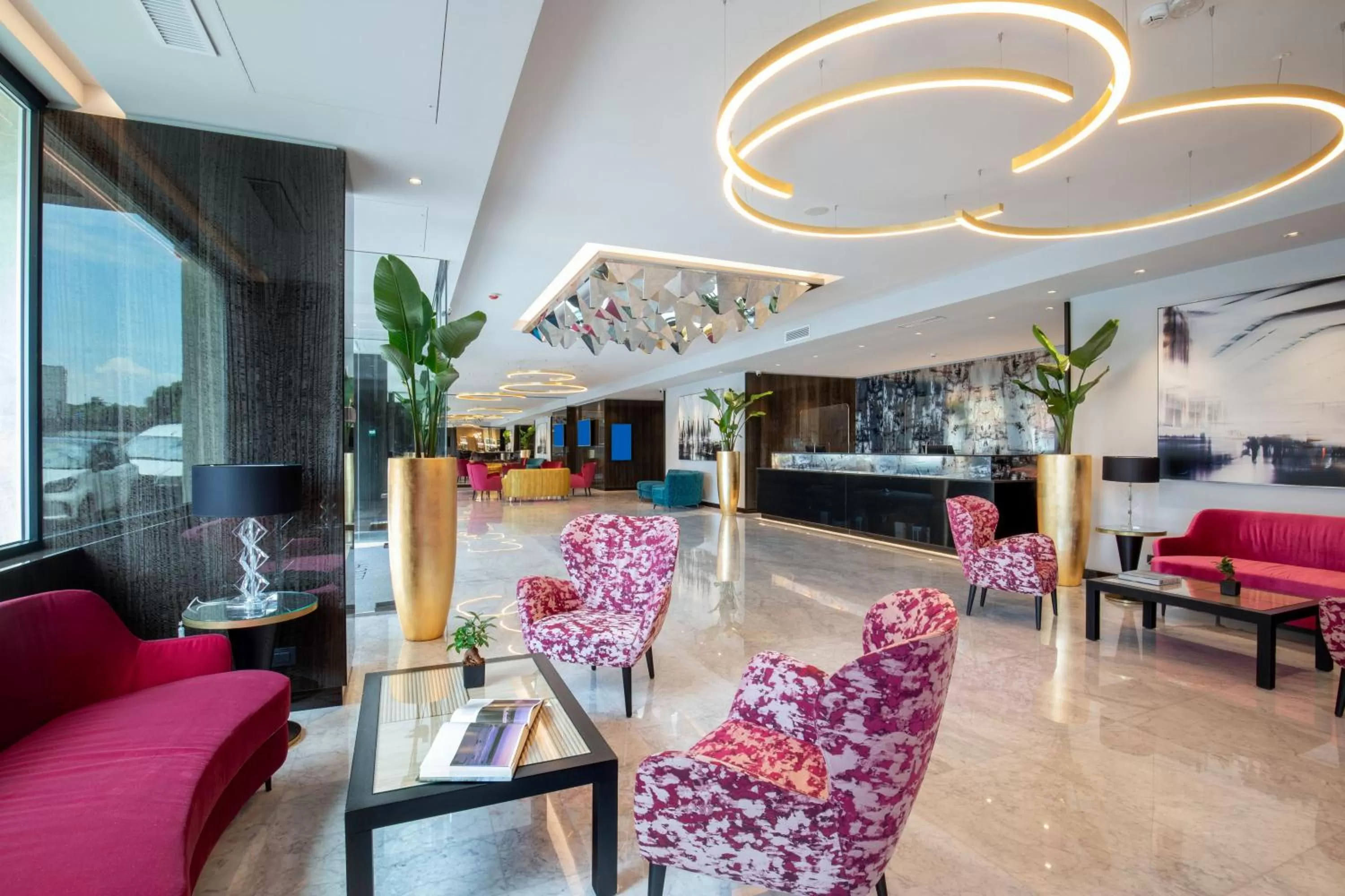 Lobby or reception in Hotel St Martin by OMNIA hotels