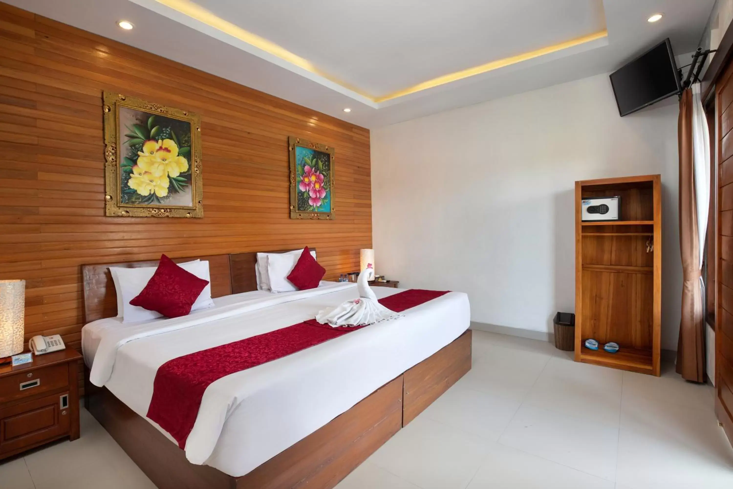 Deluxe Double or Twin Room with Pool View - Free Shuttle to Harbor in Hotel Arsa Santhi Nusa Penida Deluxe Double or Twin Room with Pool View - Free Shuttle to Harbor in Hotel Arsa Santhi Nusa Penida