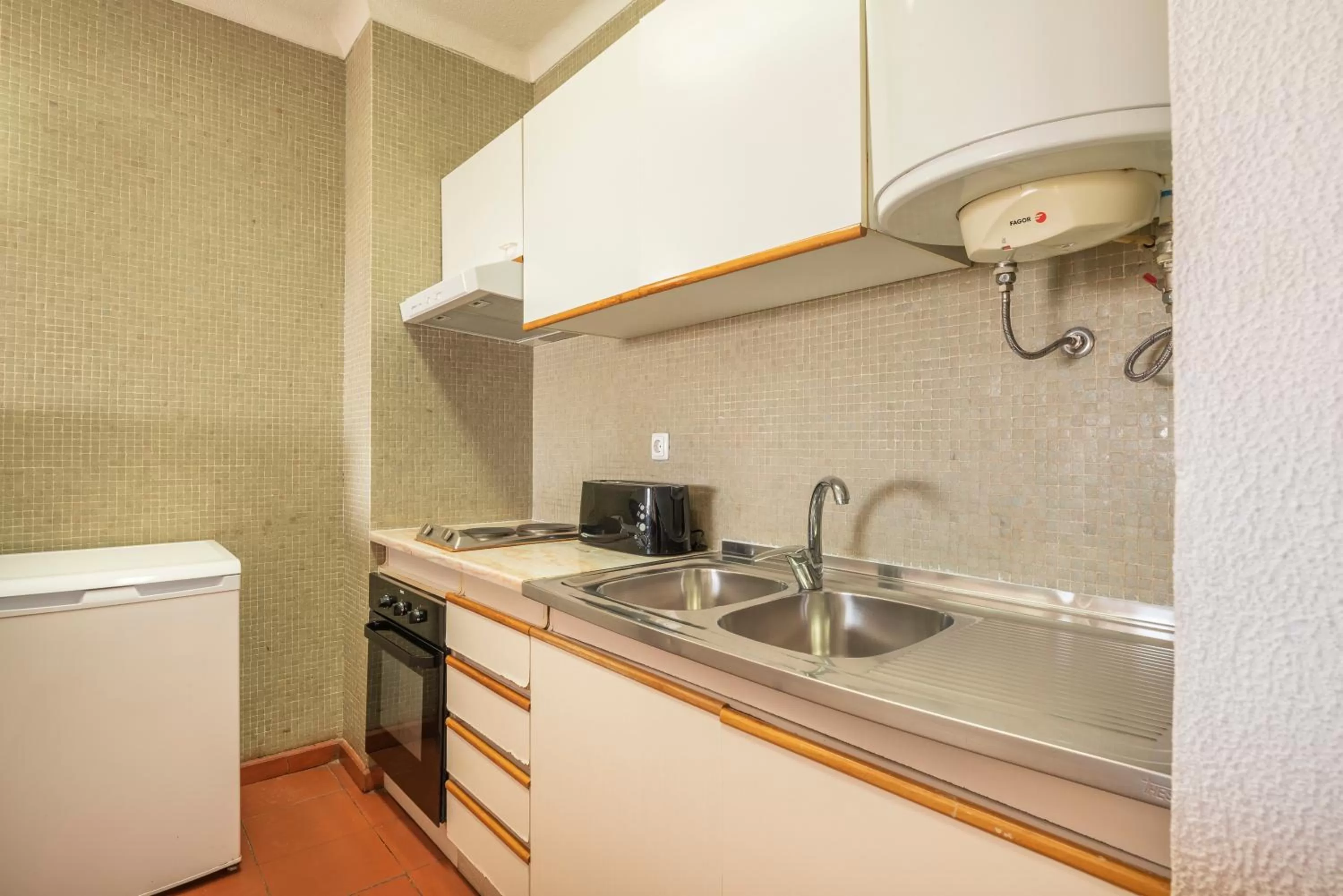 Kitchen or kitchenette in Aparthotel Navigator