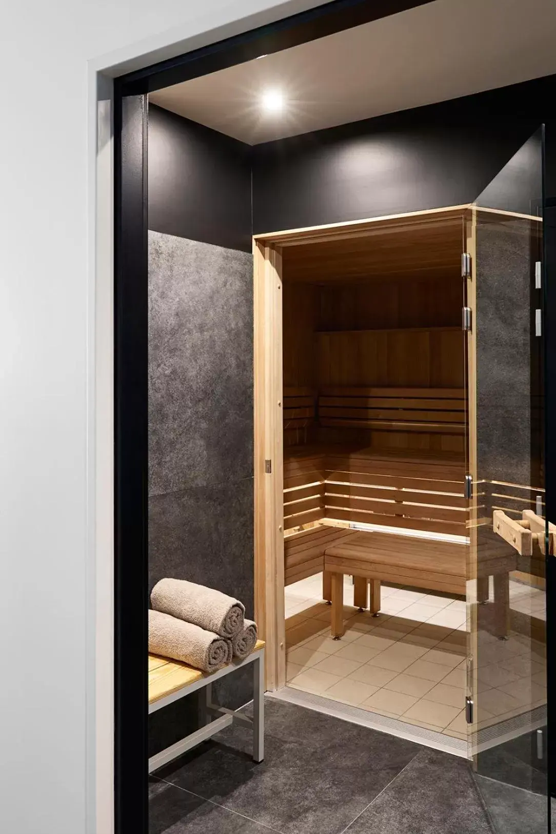 Sauna, Bathroom in YOOMA Urban Lodge
