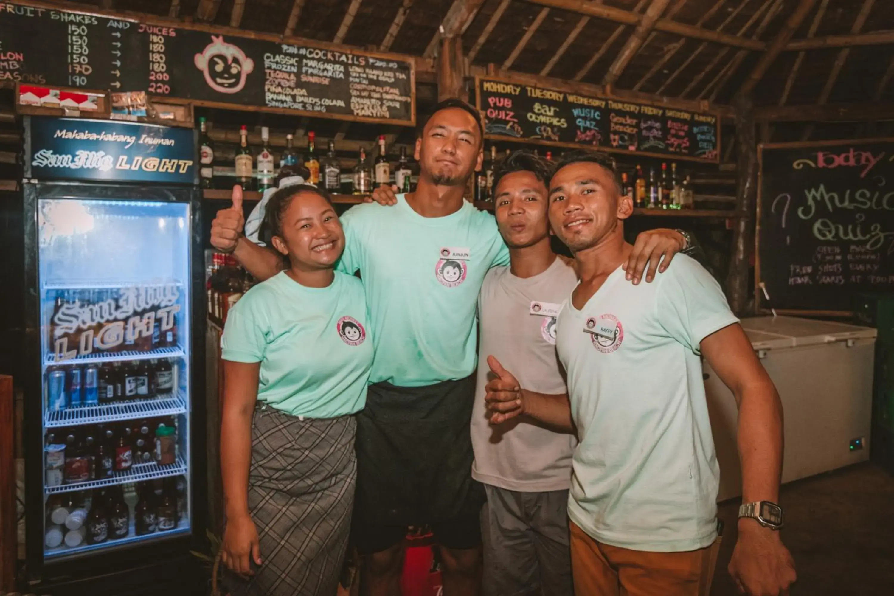 Lounge or bar in Mad Monkey Hostel Nacpan Beach