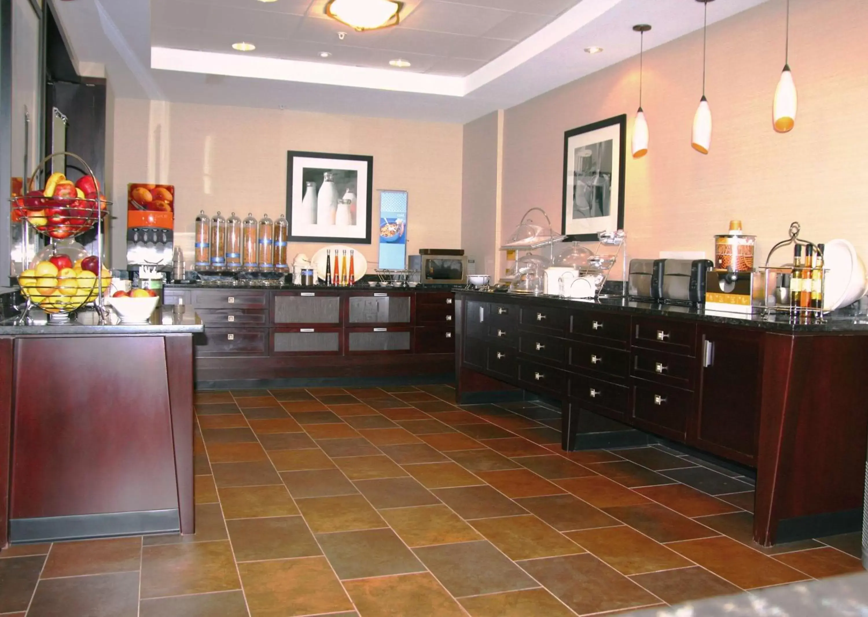 Dining area, Restaurant/Places to Eat in Hampton Inn & Suites Detroit-Canton