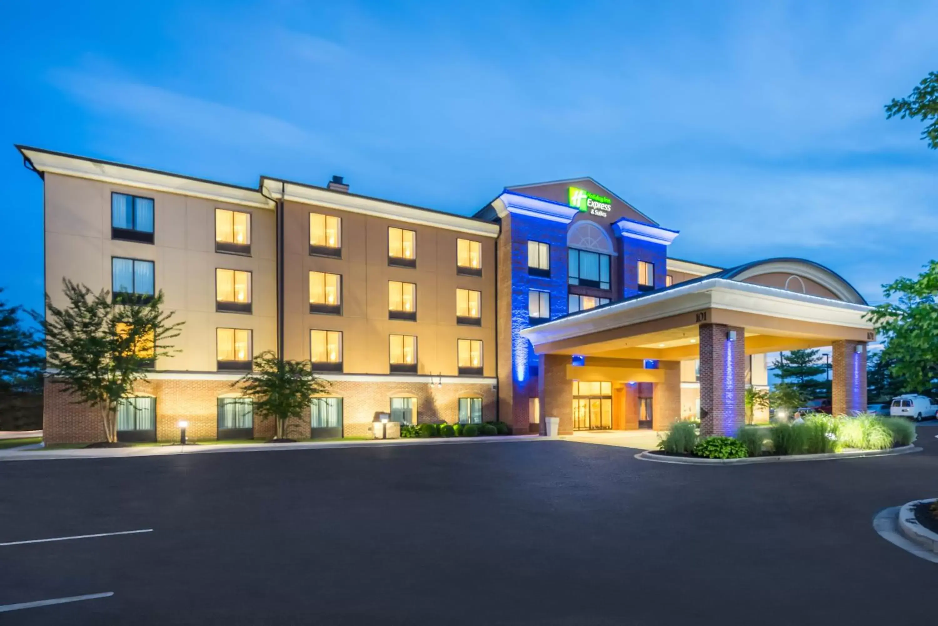 Property Building in Holiday Inn Express Hotel & Suites-North East, an IHG Hotel