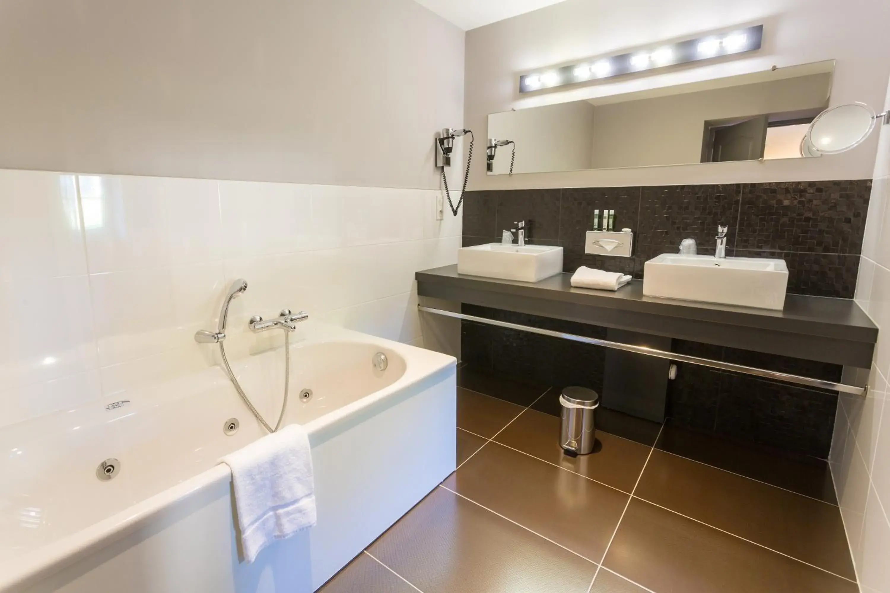 Bathroom in Hotel Château de la Barbinière