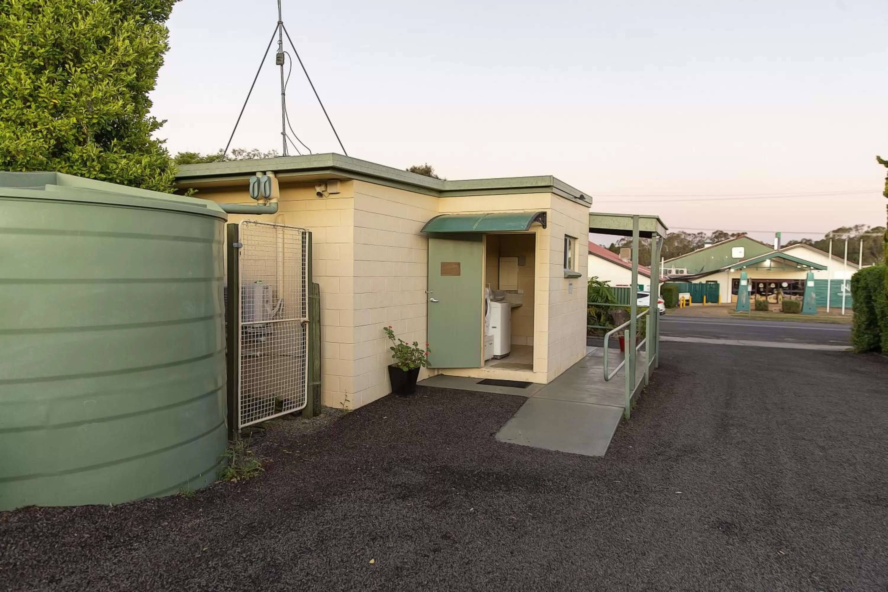 Nanango Antler Motel