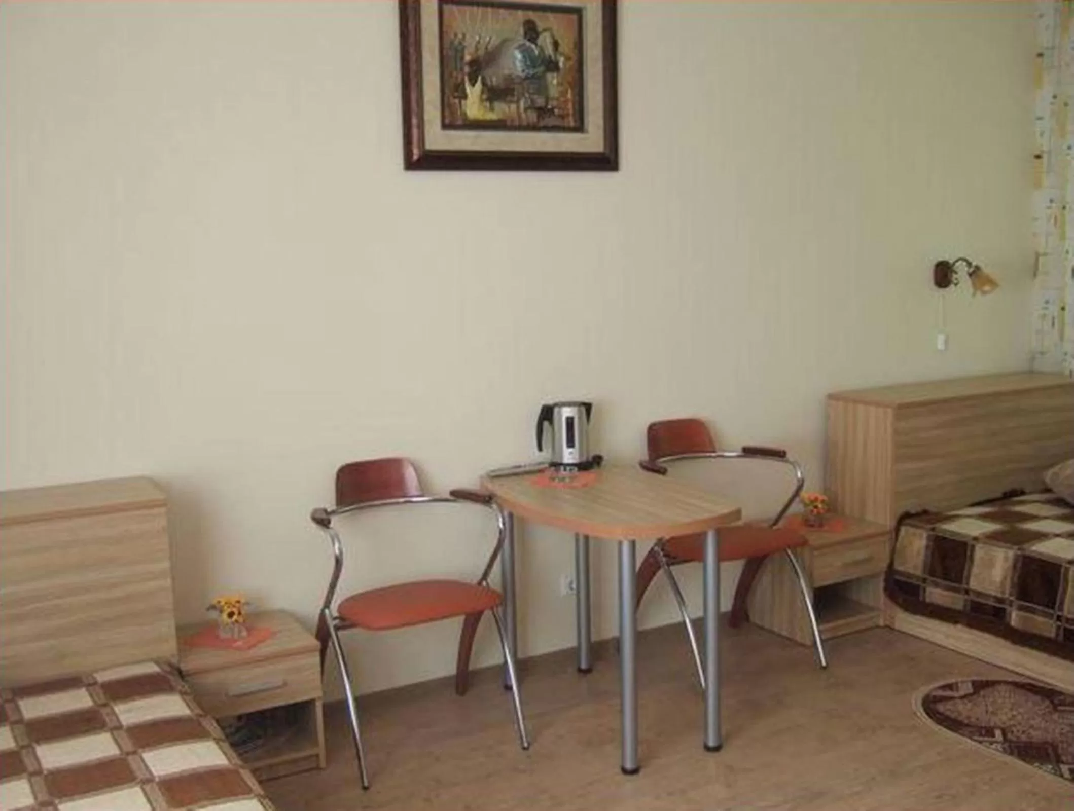 Photo of the whole room, Seating Area in Rugelis