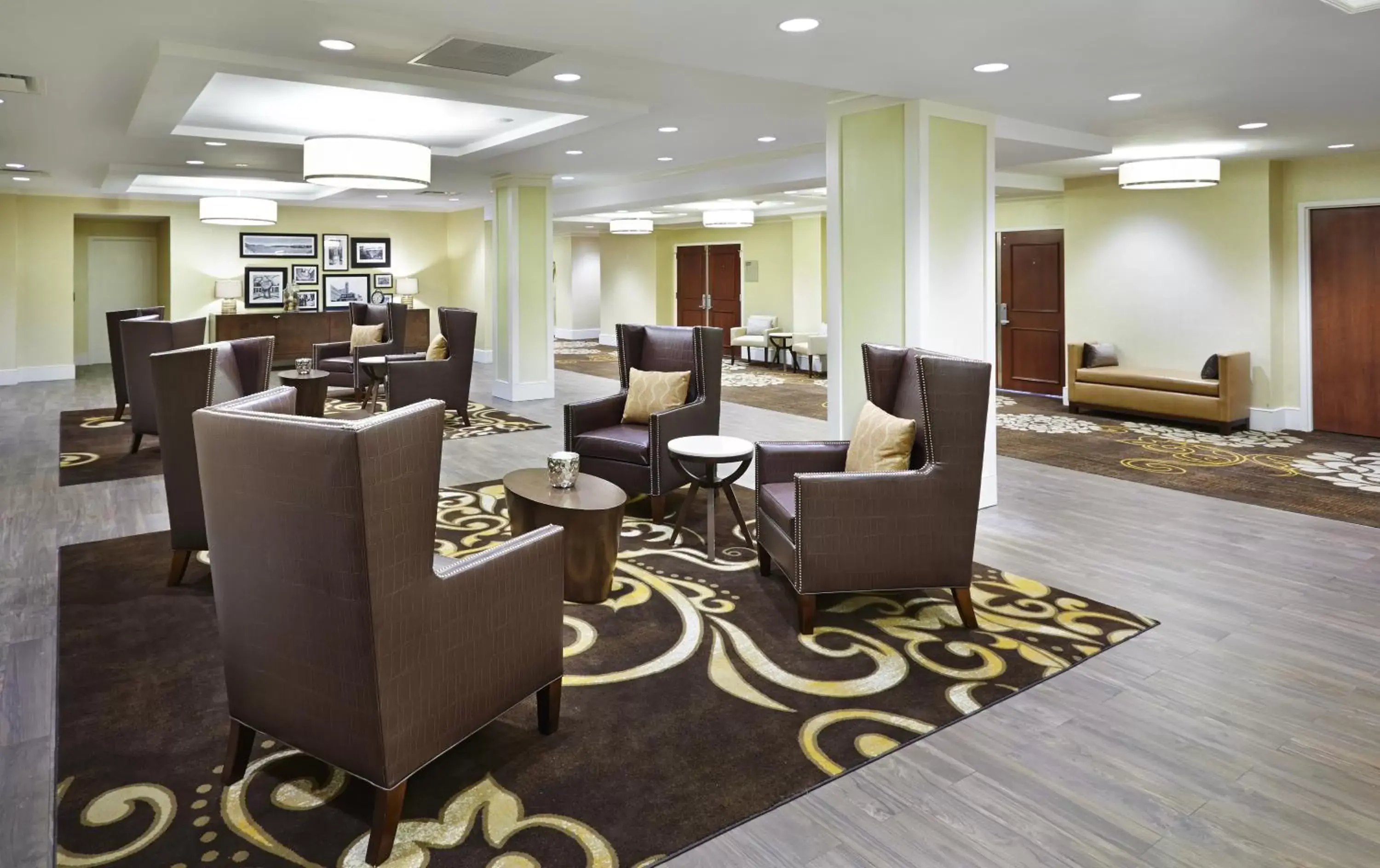 Lobby or reception in Hotel Silver Spring