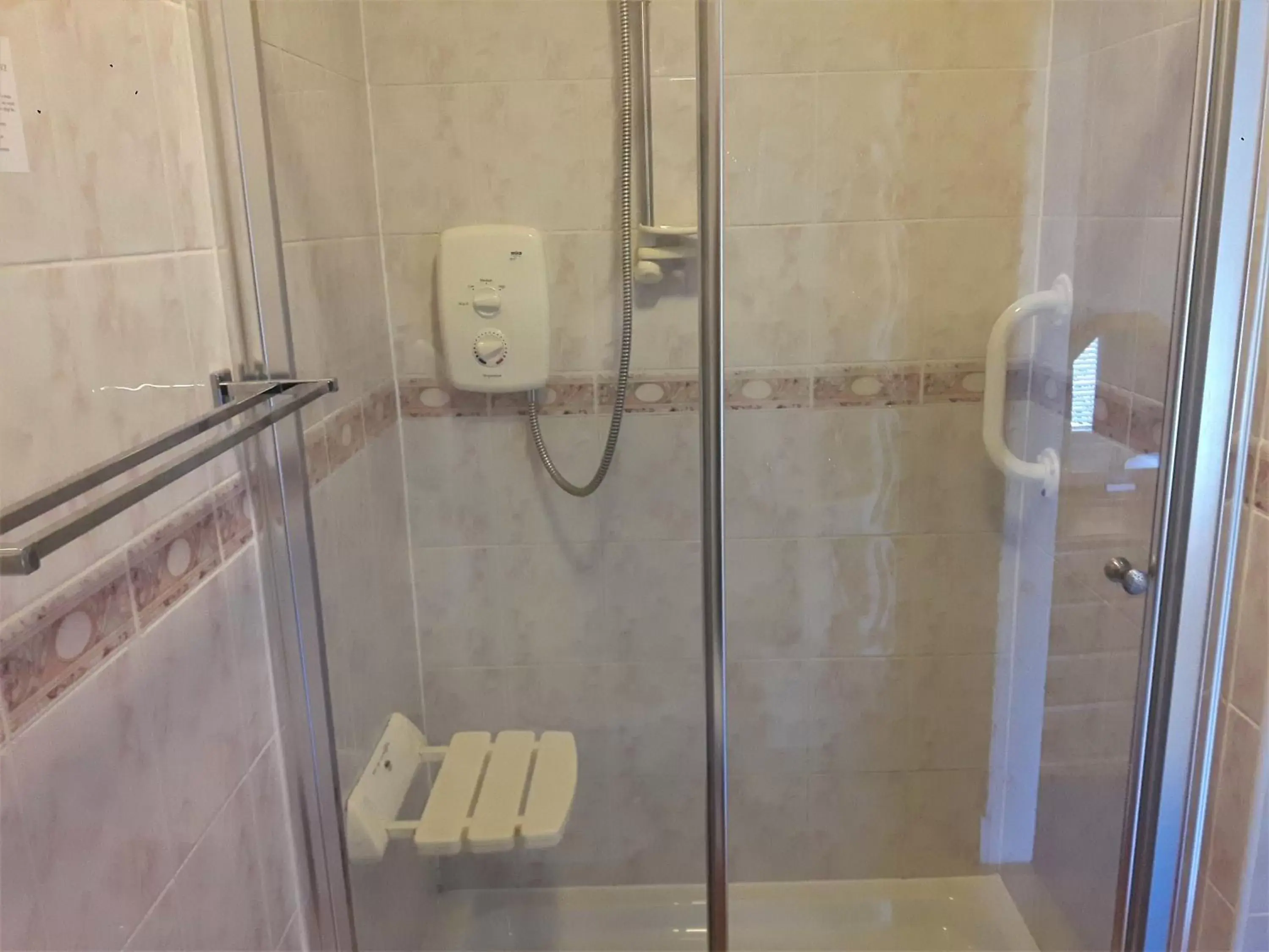 Shower, Bathroom in Lancaster Townhouse