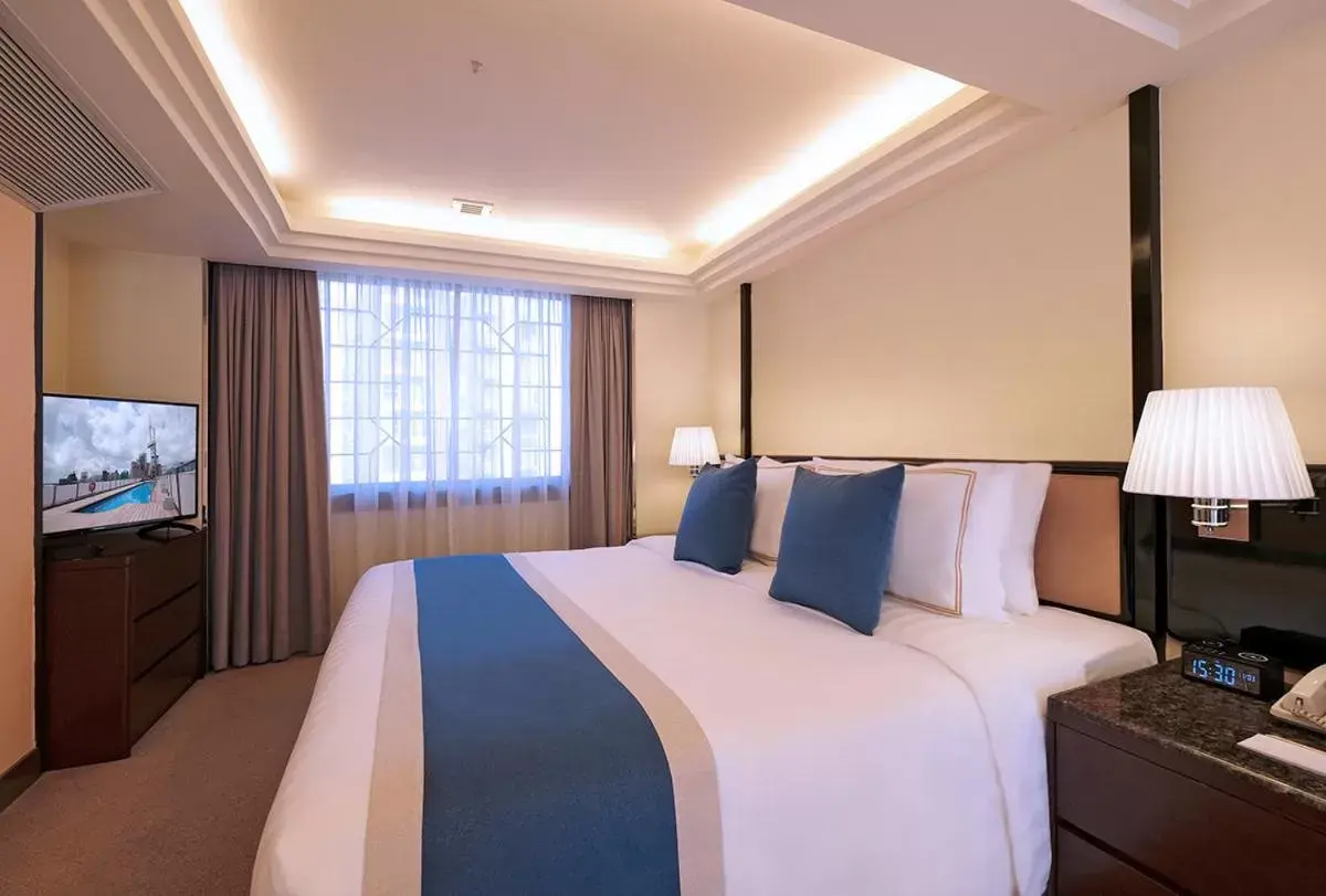 Bed in Prudential Hotel