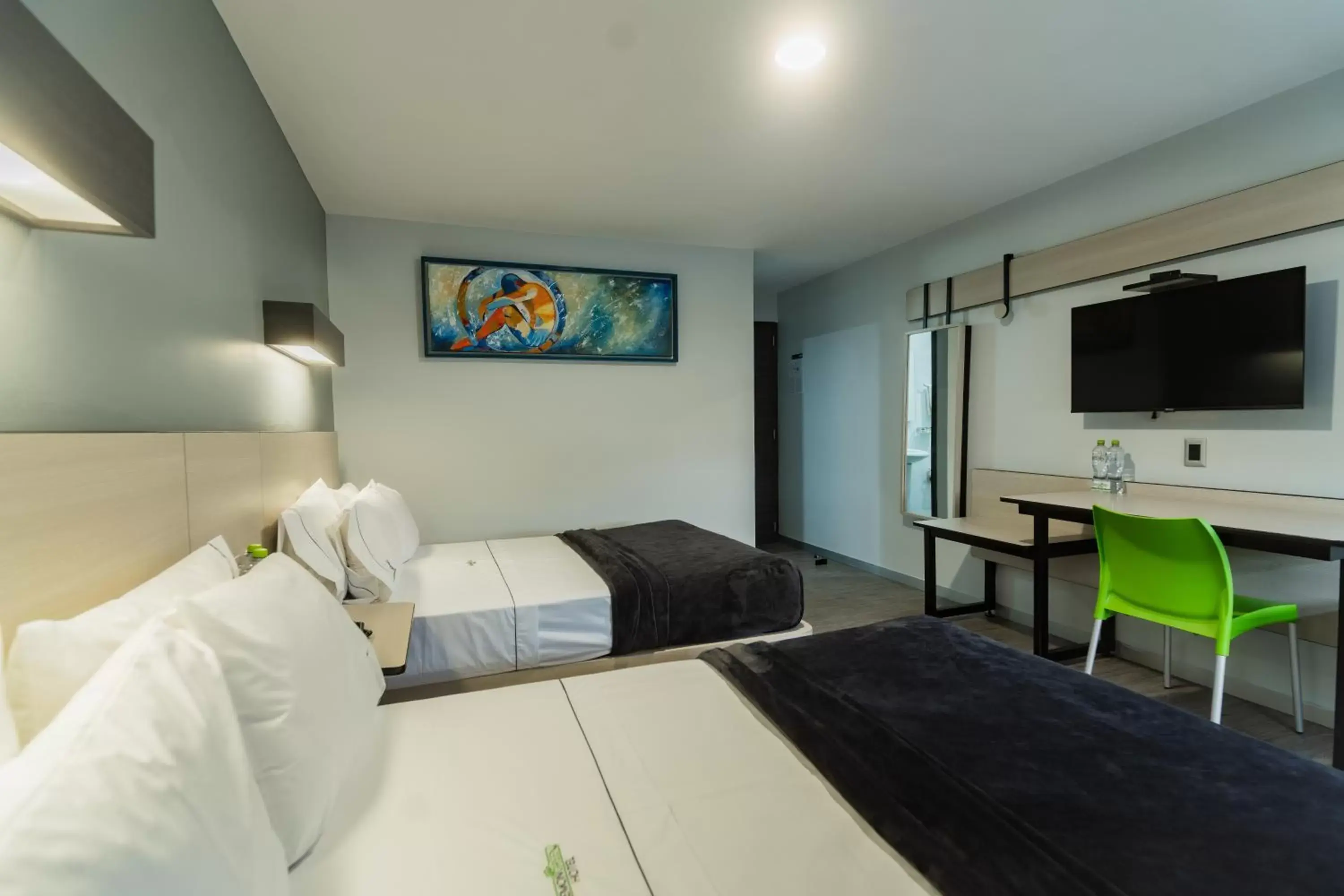 Bedroom, Bed in HOTEL LEMON GREEN -Zona Expo Frente al Centro de Convenciones